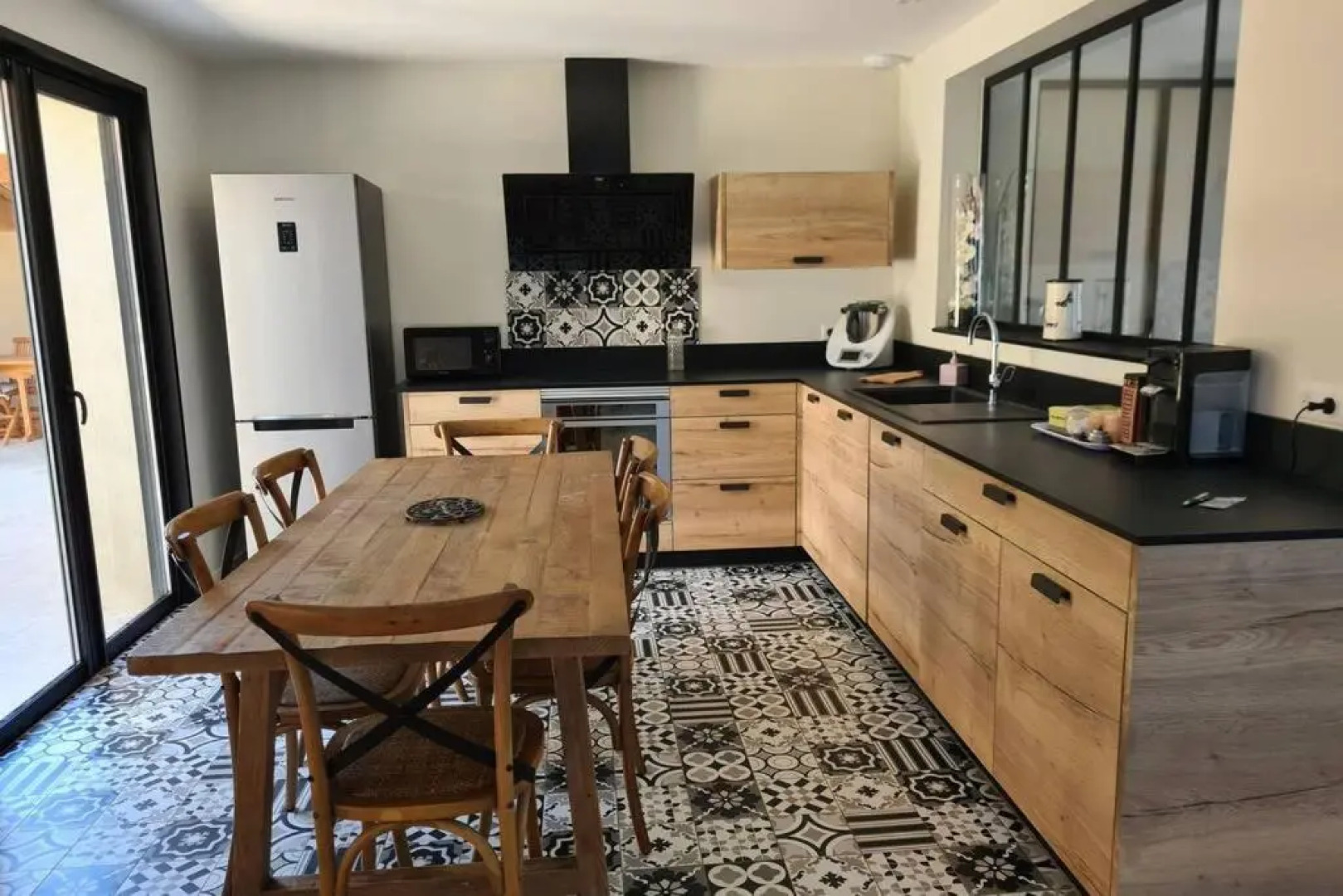 Le Cabanon de Nans. Gîte de charme en Provence.