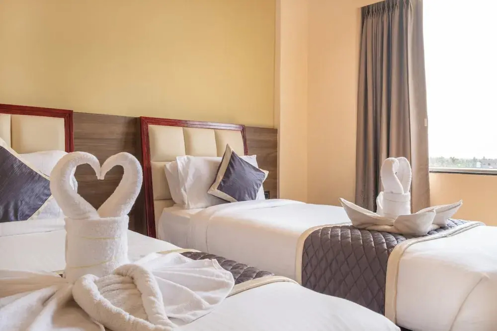 Monday Hotels Amalapuram Heights