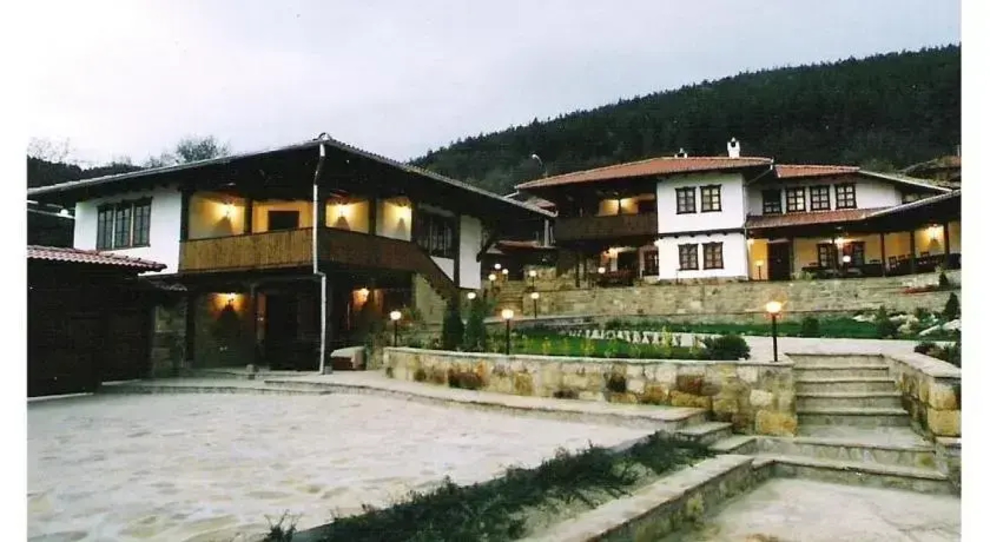 Kostadinovi Kashti Complex