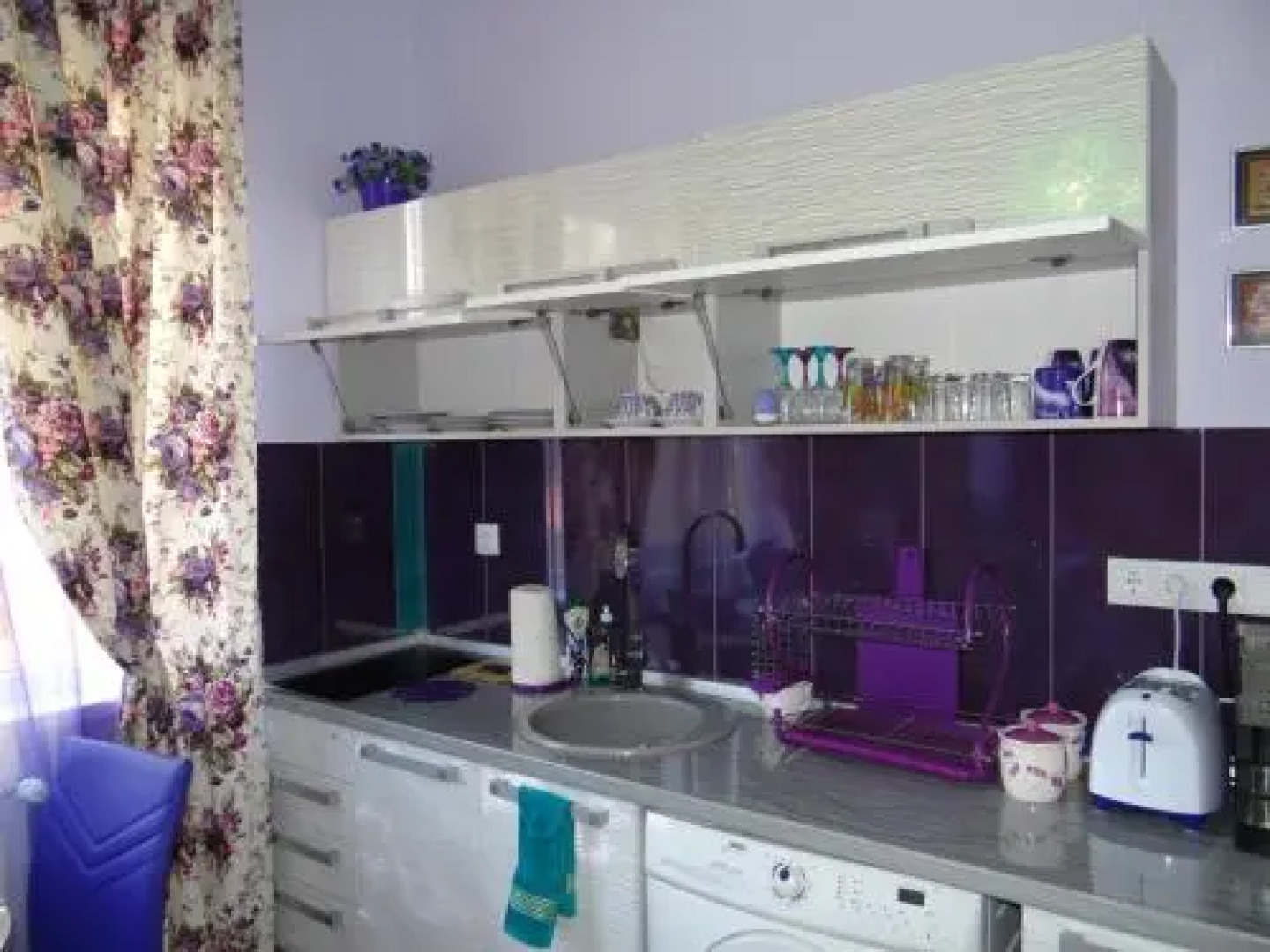 Orange Flower Apartments 1