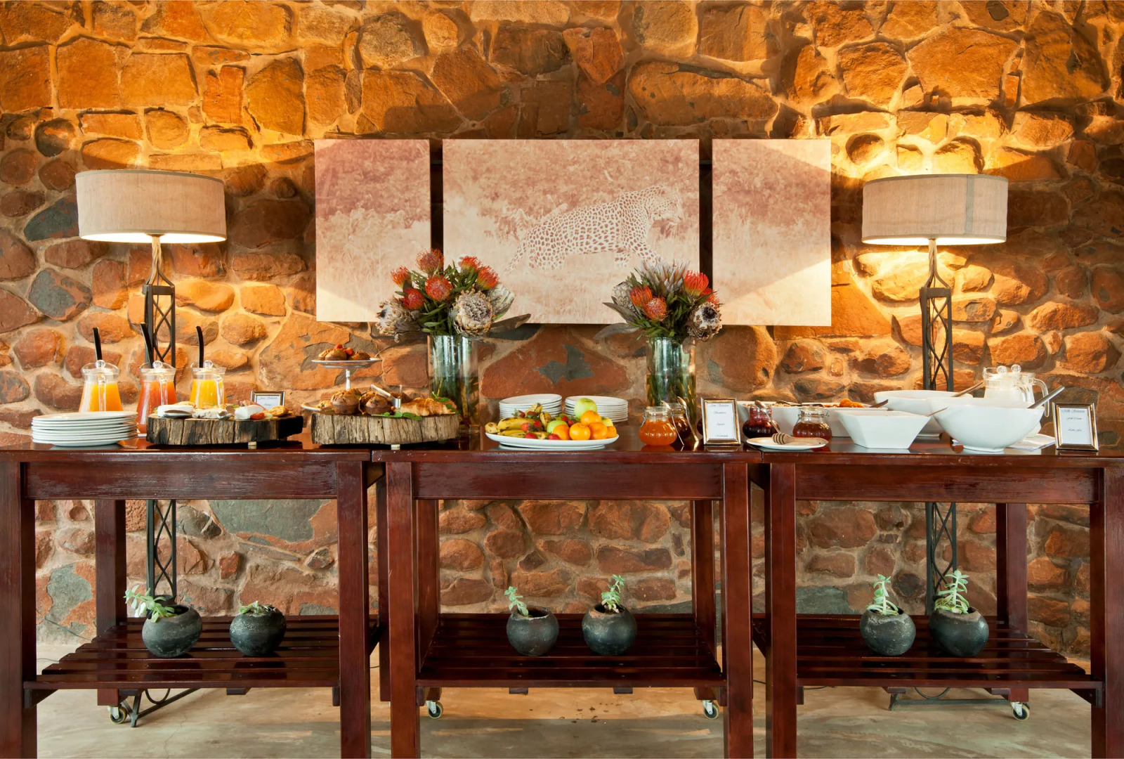 Leopard Mountain Safari Lodge