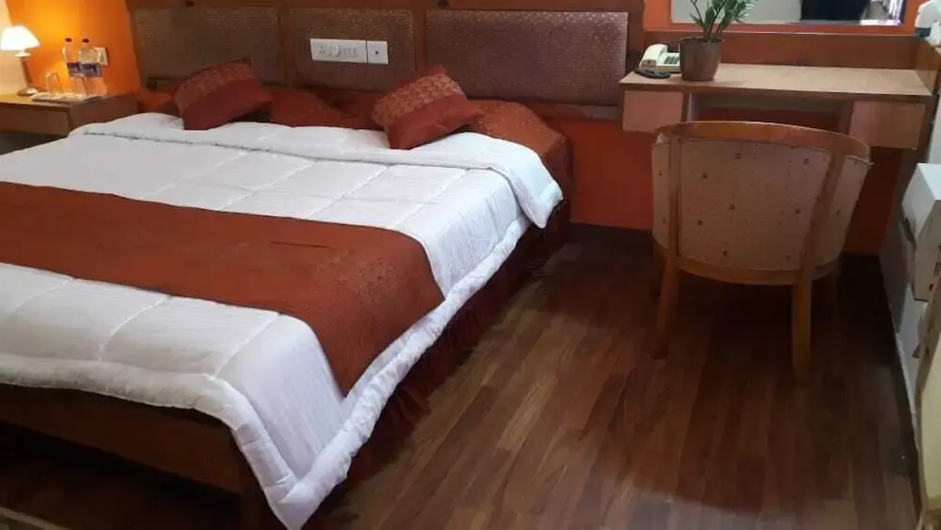 Swapanlok Farms And Resorts