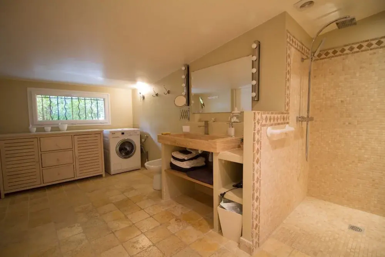 Aux Oiseaux de Provence