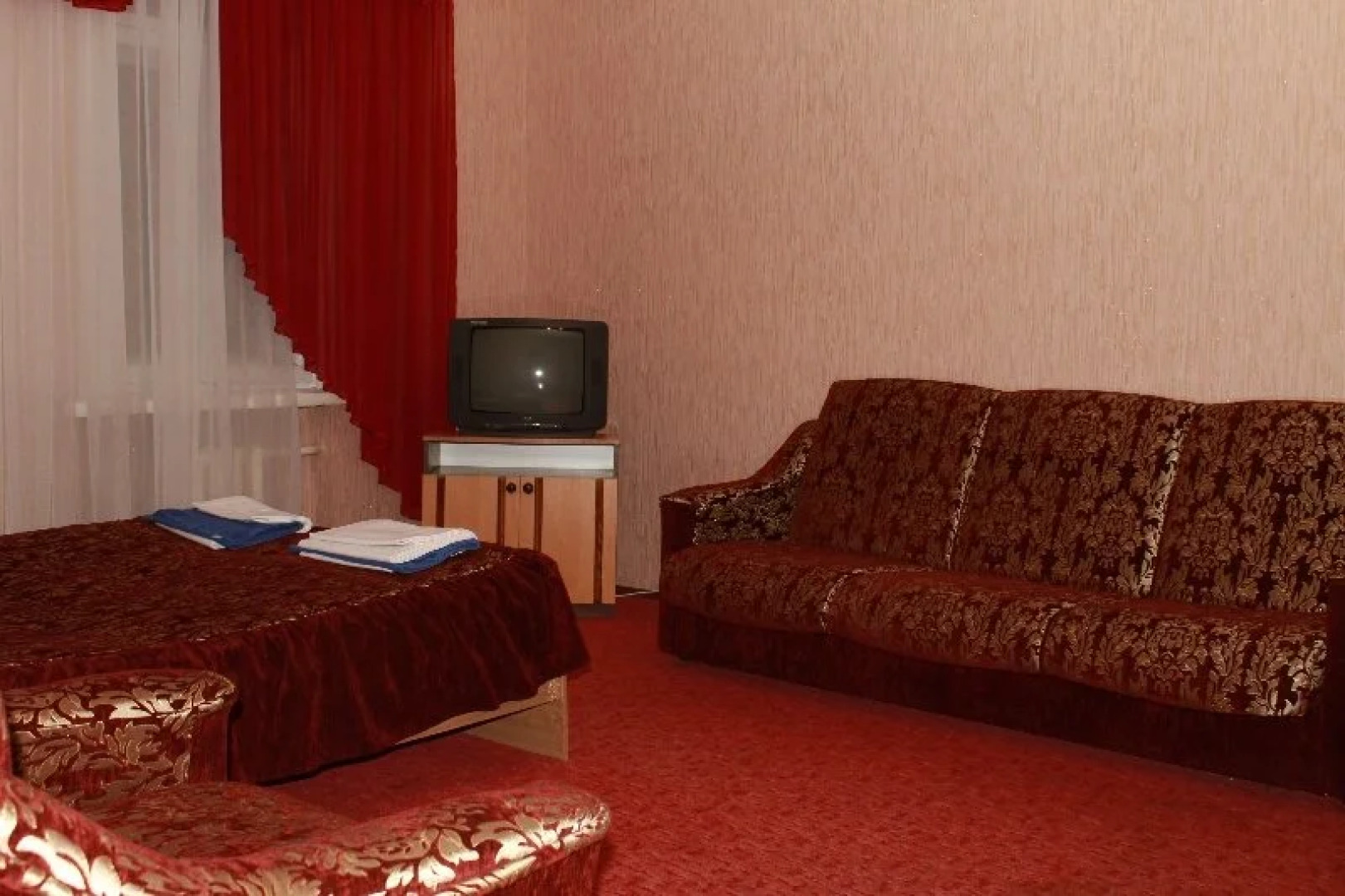 Ekos Osvity St. Hotel