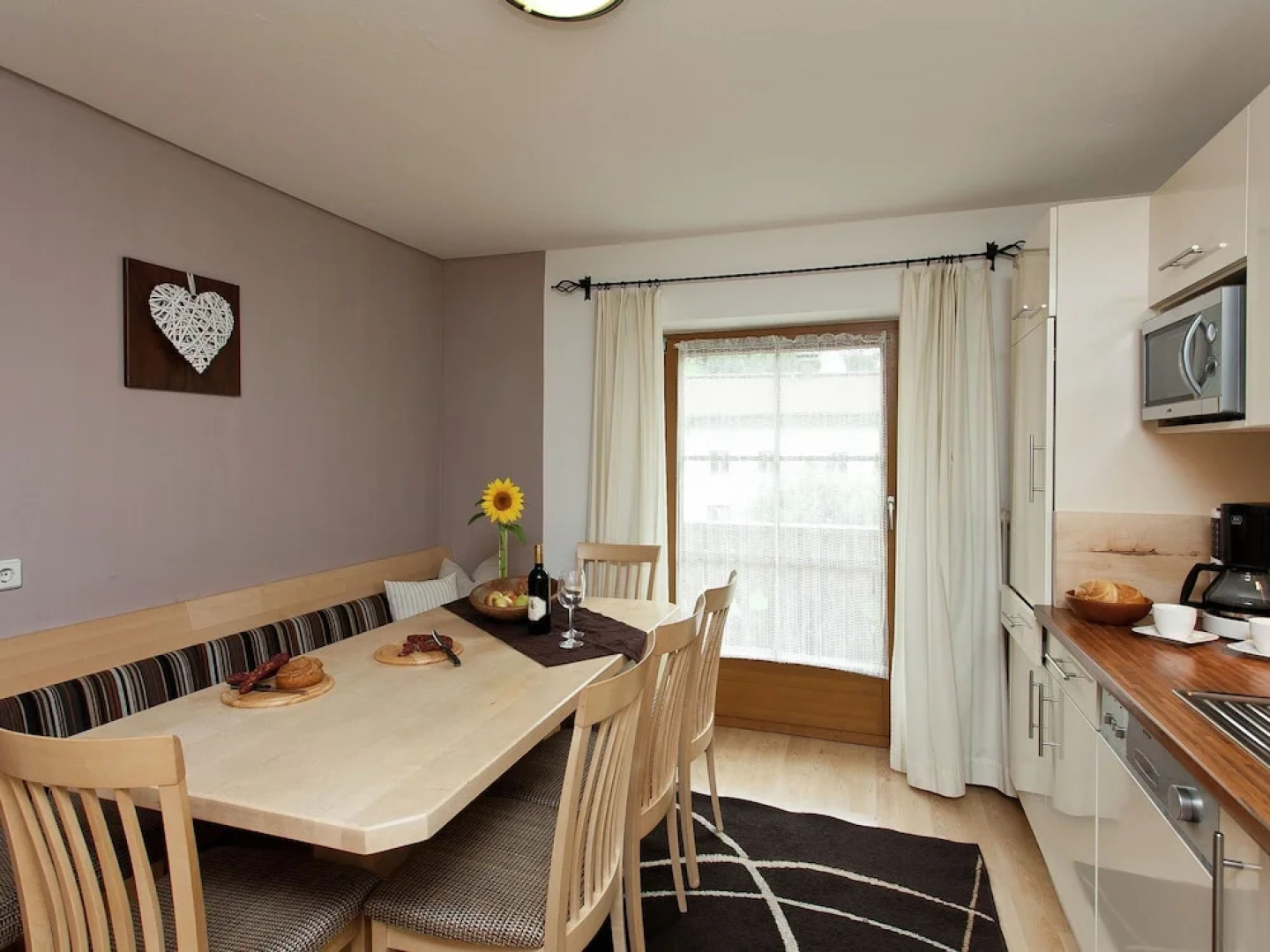 Welcoming Apartment in Ramsau im Zillertal near Ski Area