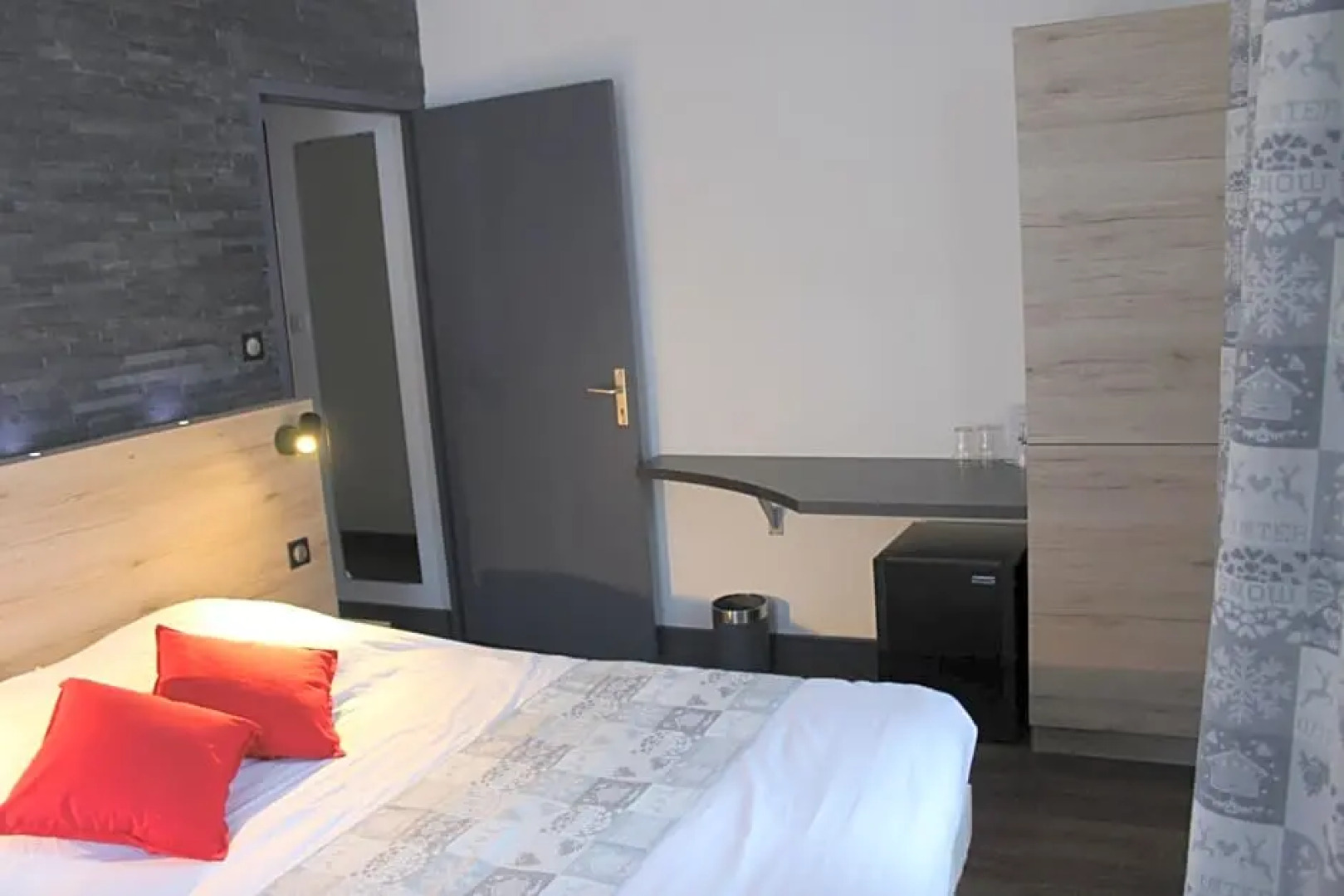 Hotel Restaurant Du Haut Du Roc