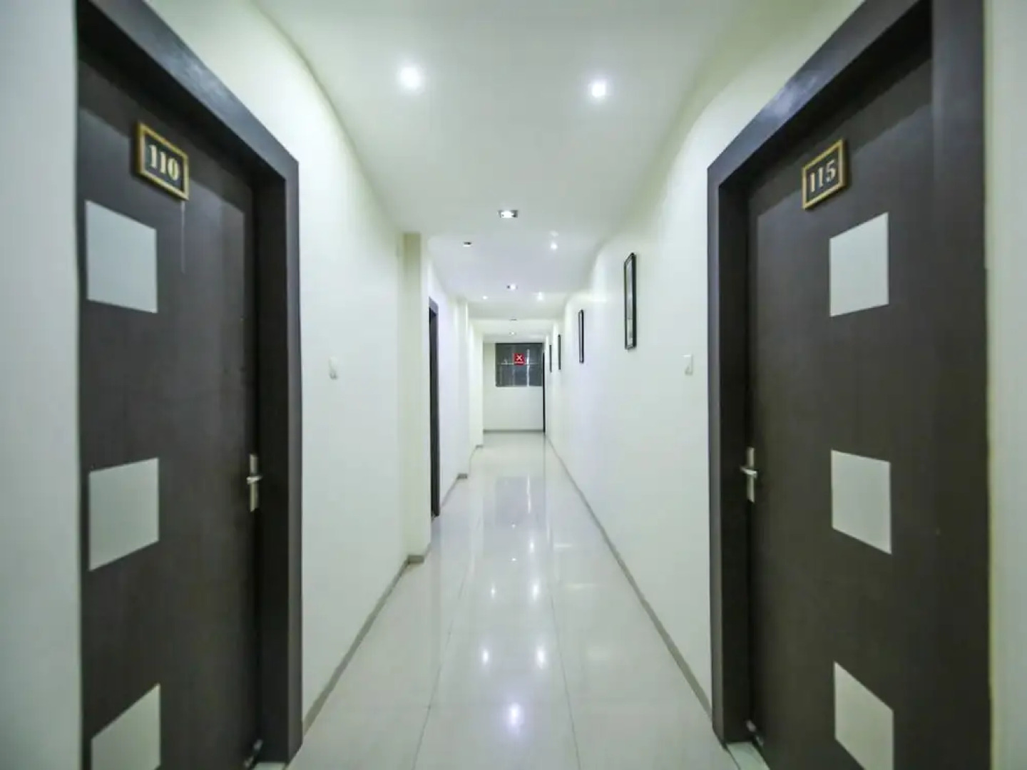 OYO 15144 Hotel Ankit