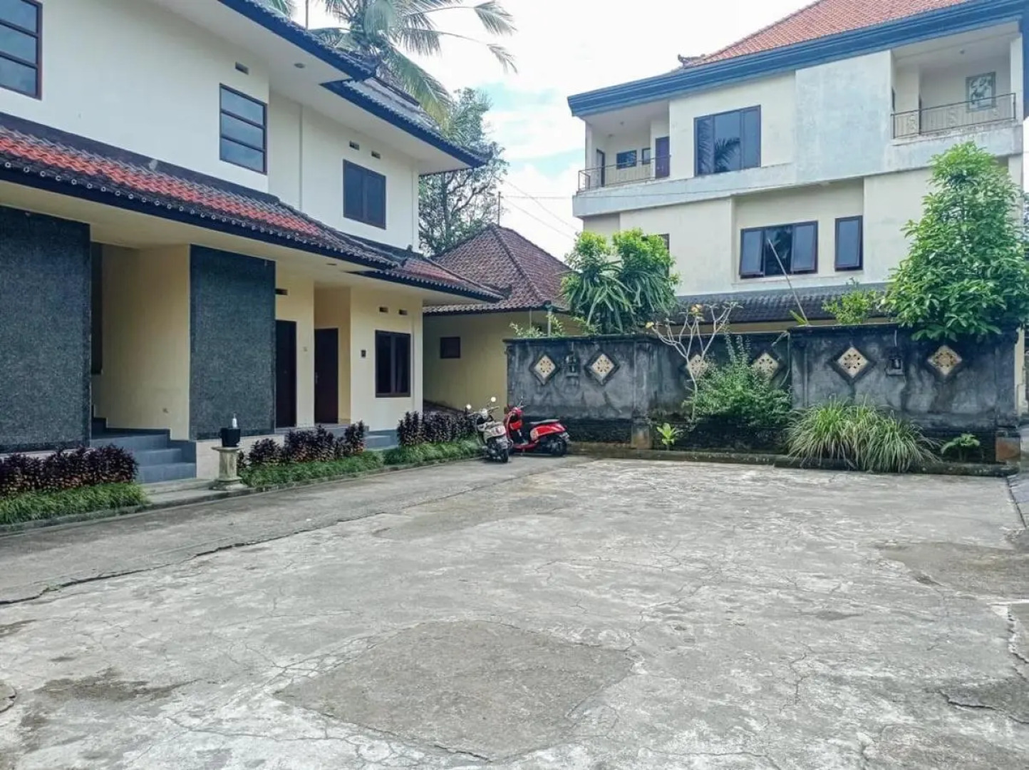 Hotel Mawar Sari RedPartner