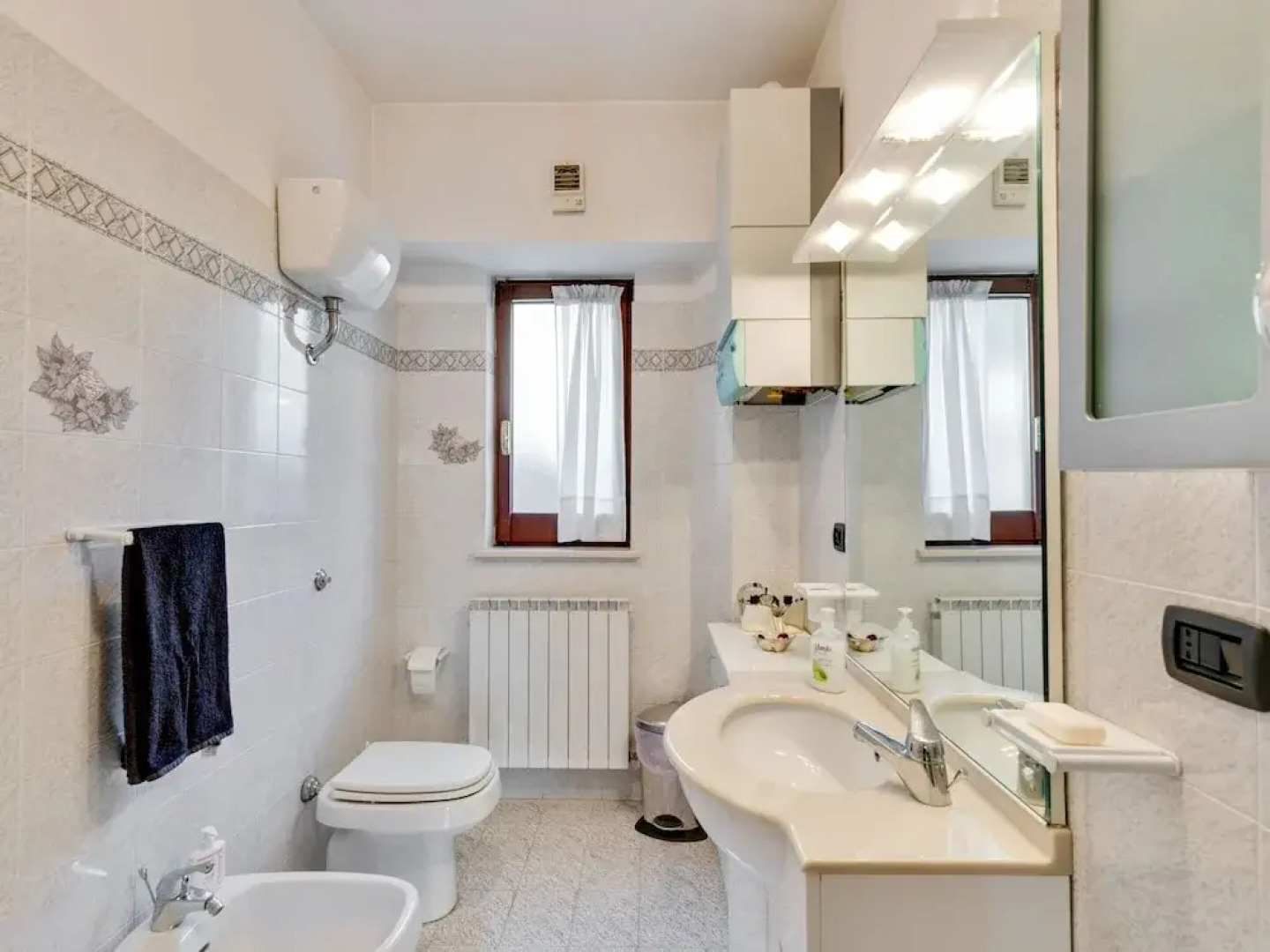 Belvilla by Oyo Sirente House