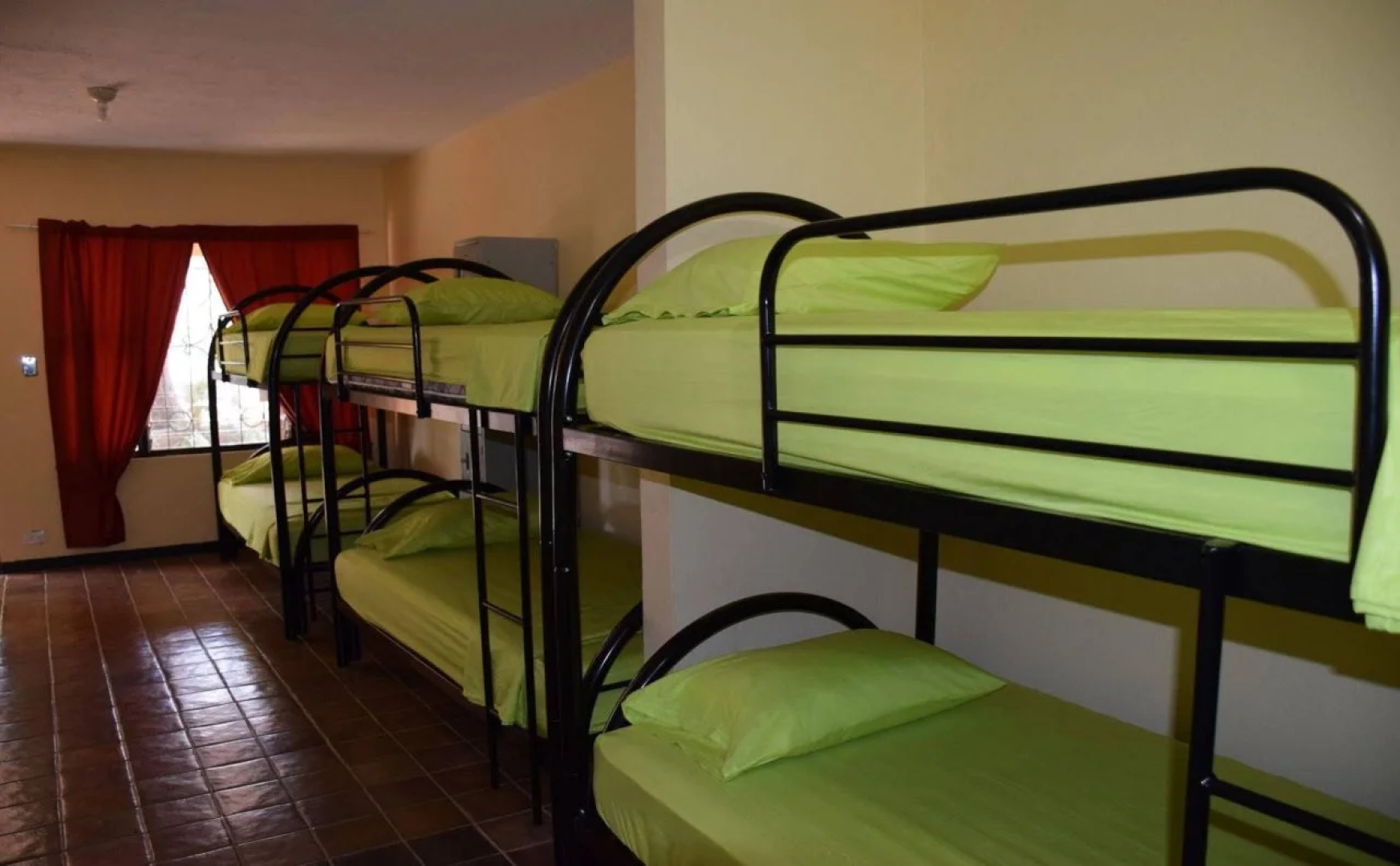 Casa Pura Vida Surf Hostel