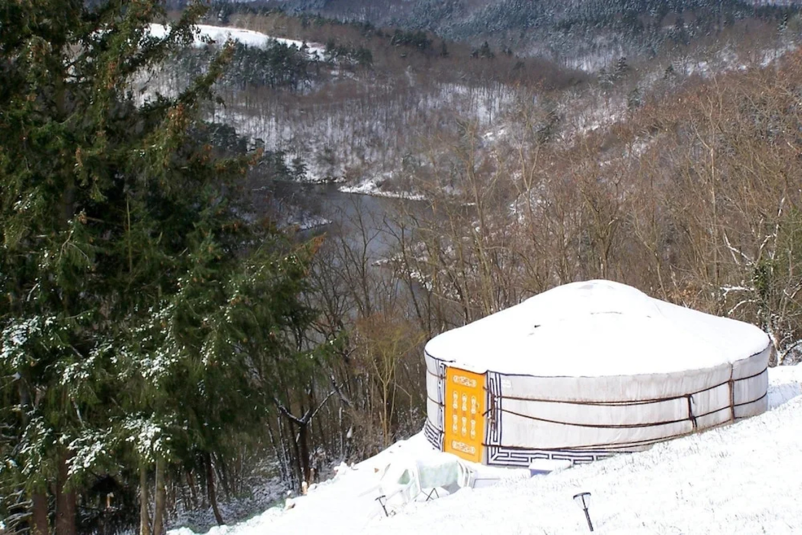 Yourtes - La Ferme de la Source