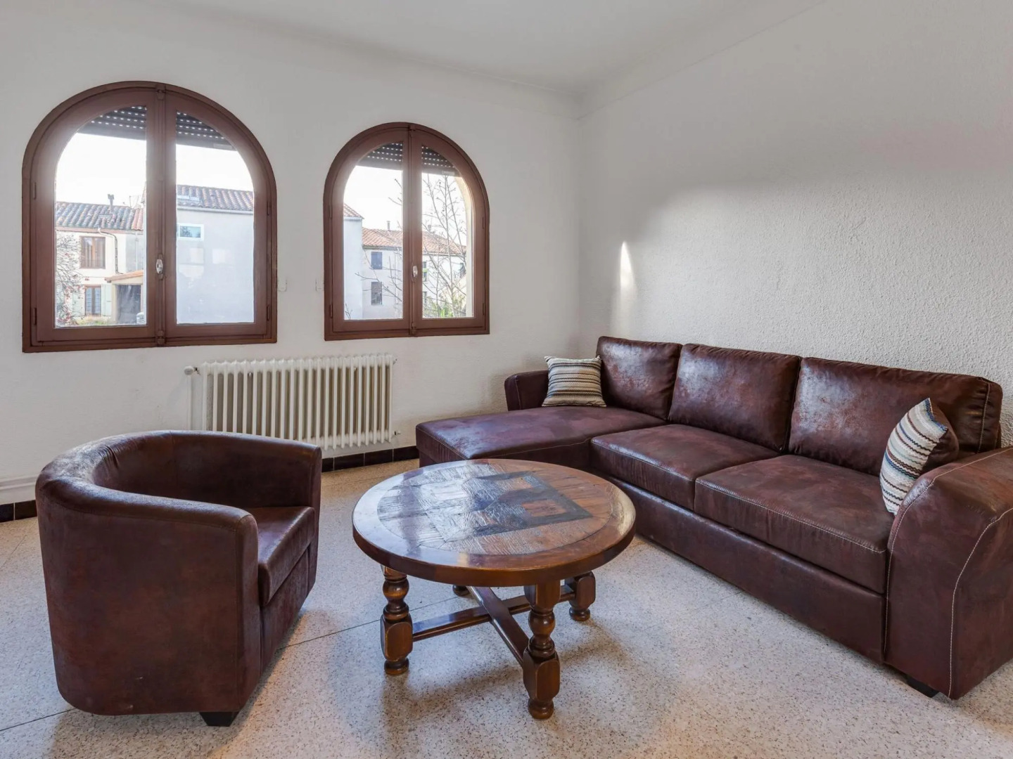 Alluring Holiday Home in Estagel with Private Pool