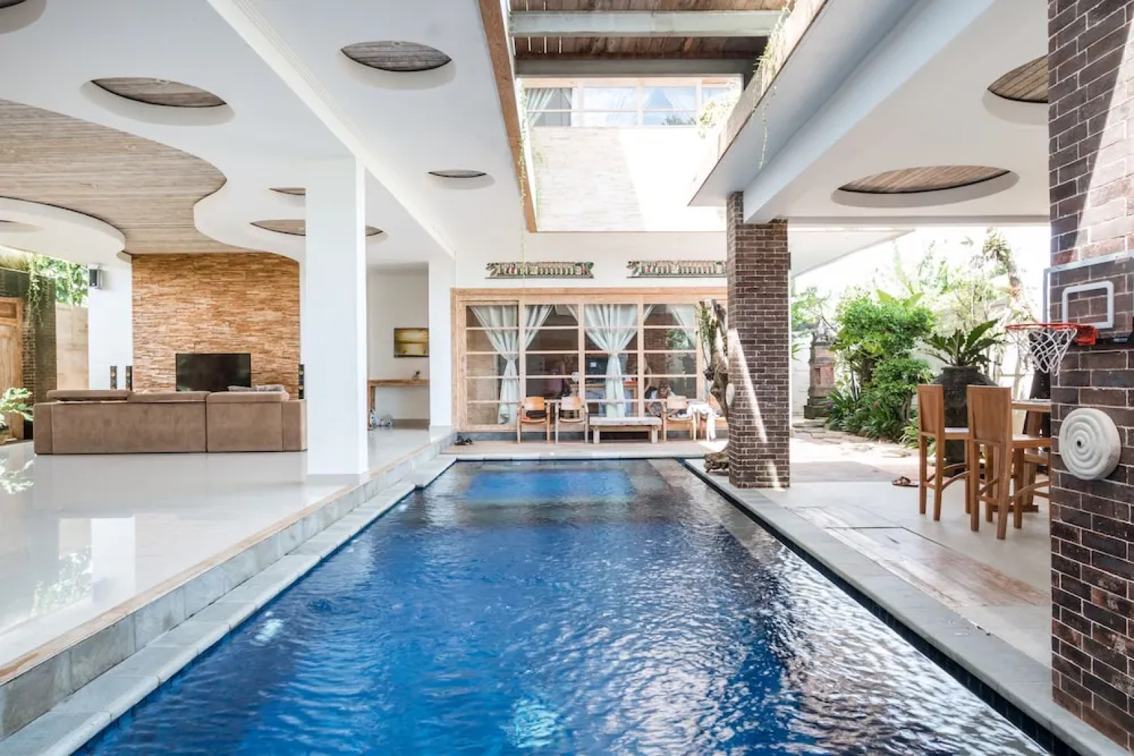 RedDoorz @ Kedungu Beach Surf