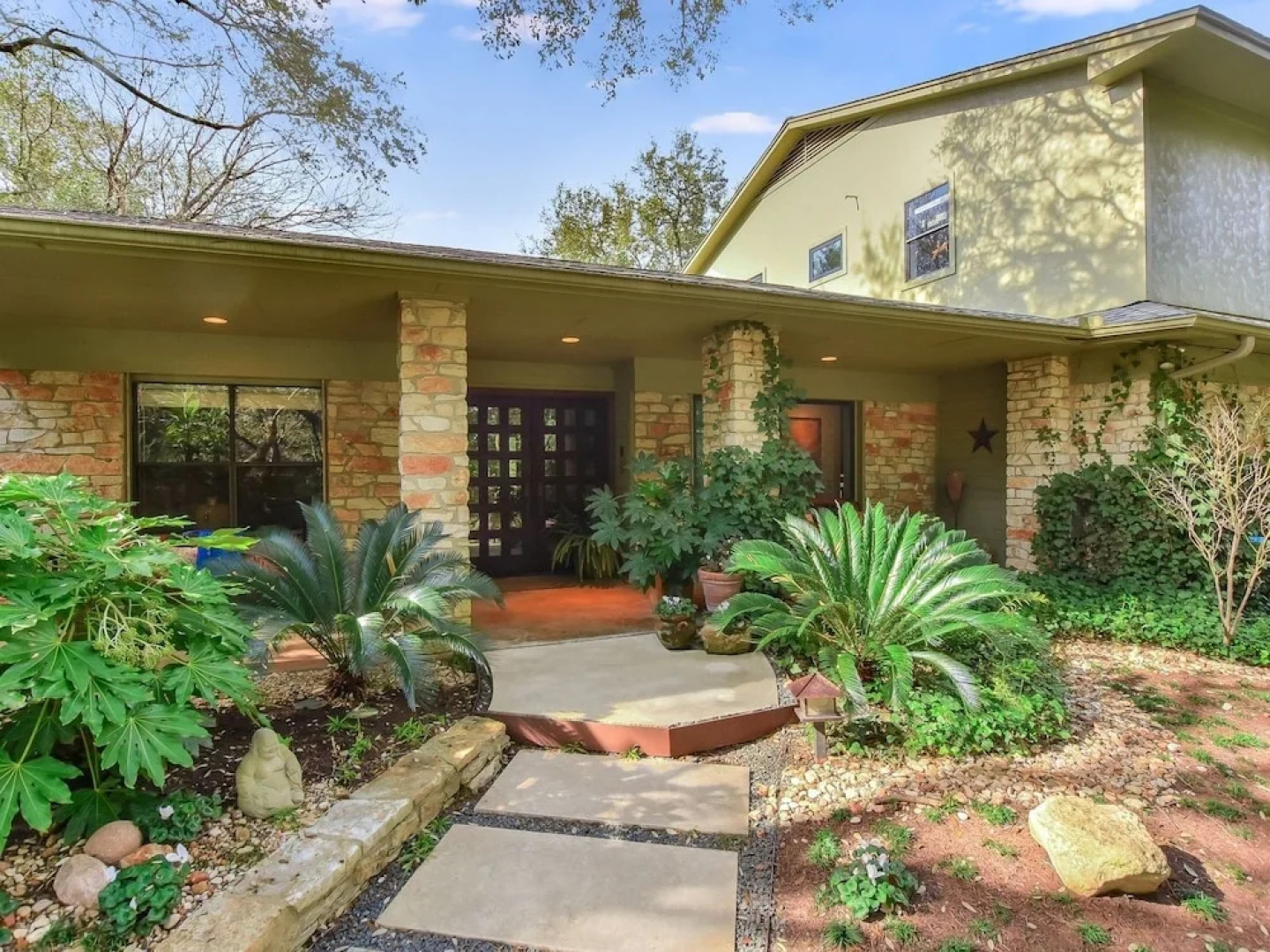 The Chaparral Estate 4 Bedrooms 4 Bathrooms Home