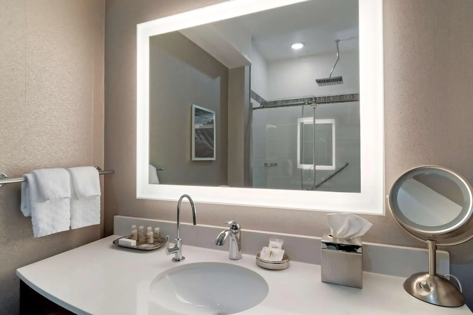 Best Western Premier Liberty Inn & Suites