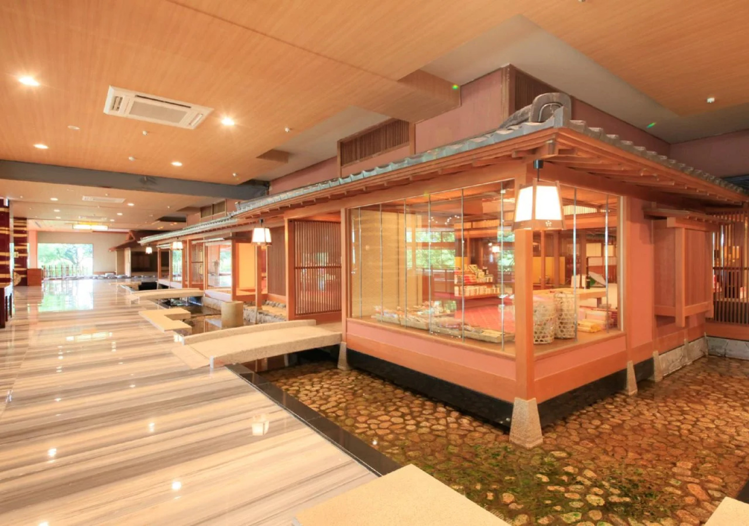 Yamashiro Onsen Miyabi no Yado Kaga Hyakumangoku