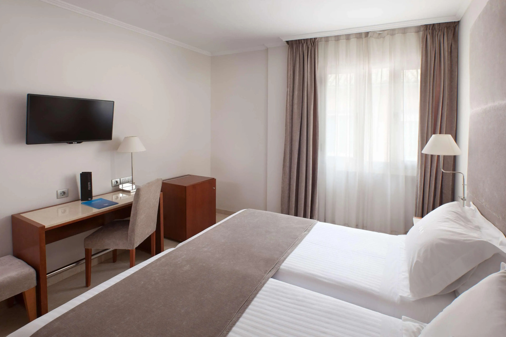 NH Córdoba Califa Hotel