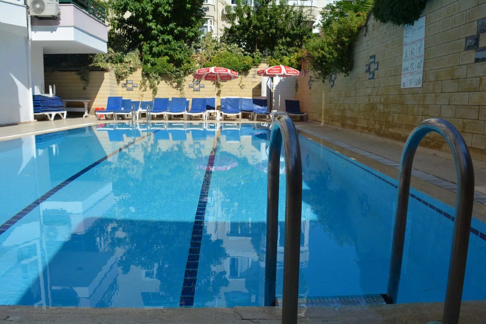 Отель Casa Cleo Suites