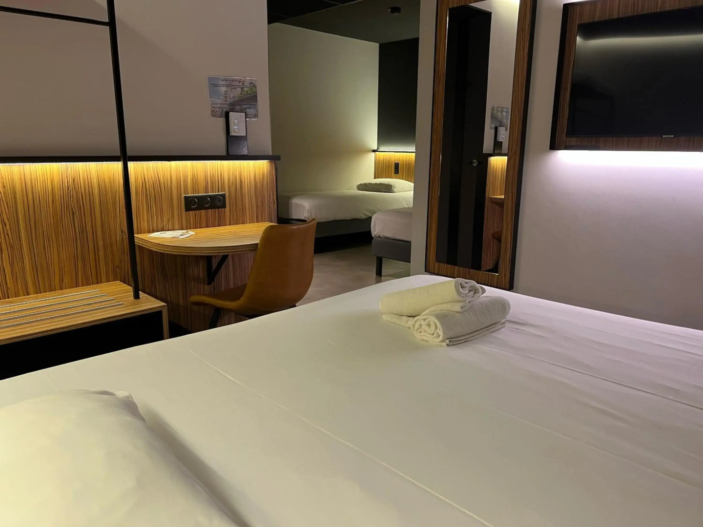 B&B HOTEL Clermont-Ferrand A71/A75 La Méridienne