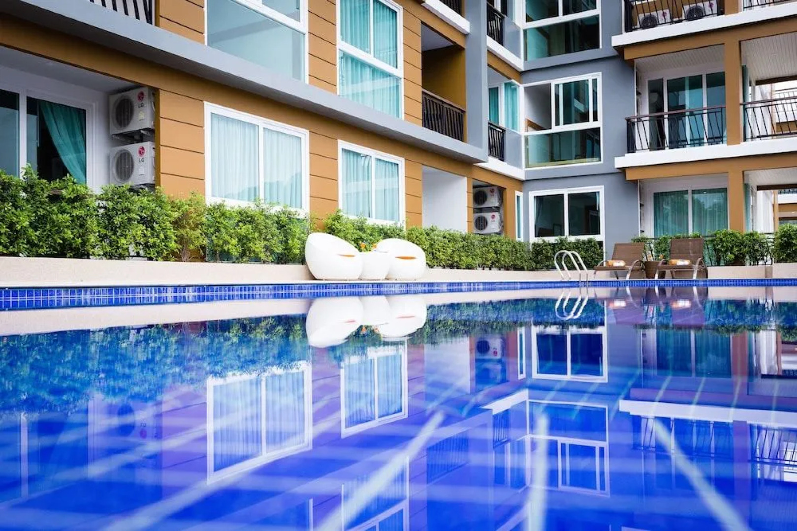 Grand Nai Harn Suites