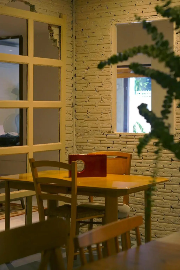 The Goose Cafe & Hostel