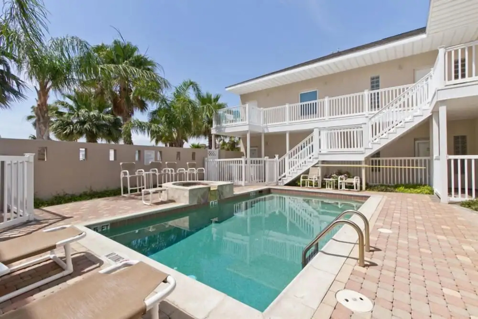 Los Cabos III Condominiums by Cheap Getaway