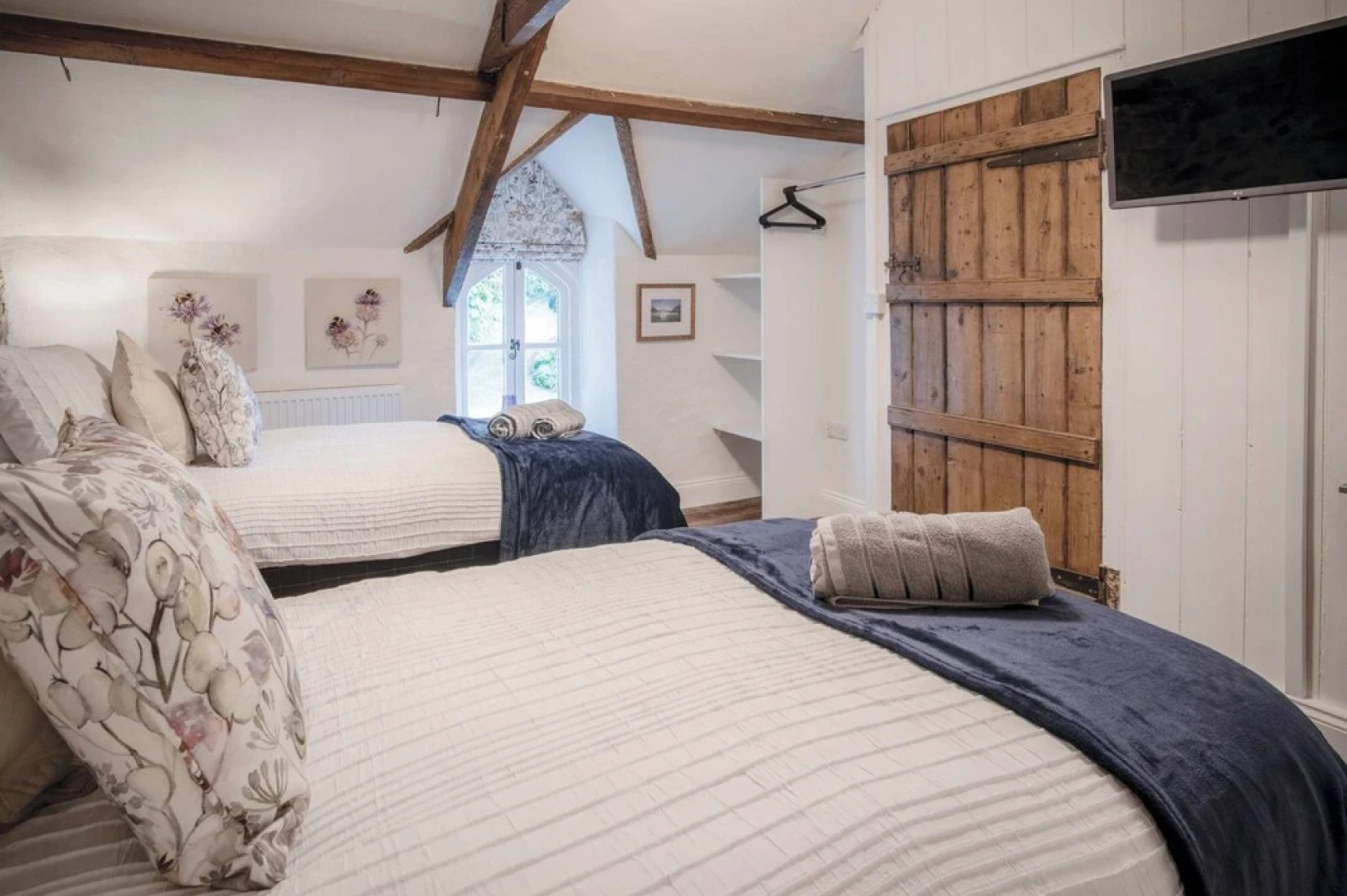 The Lodge - 2 Bedroom Cottage - Princes Gate