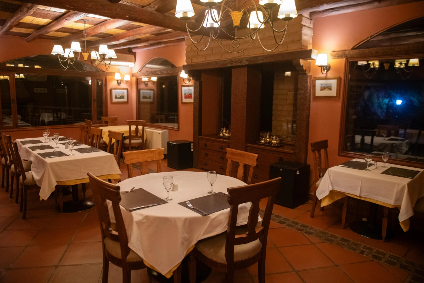 La Casa De La Bodega - Wine Boutique Hotel