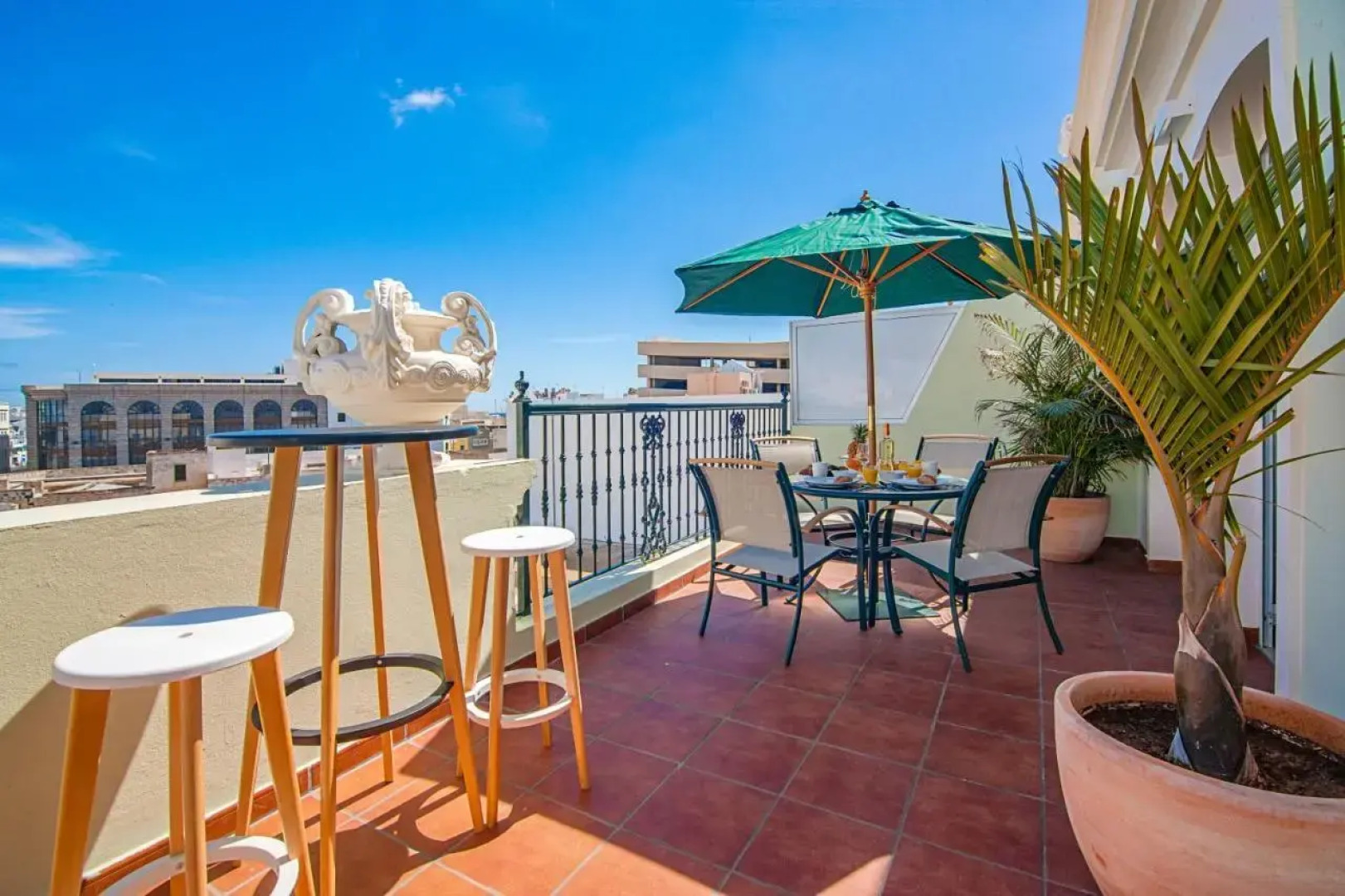 Rooms & Suites Terrace 4C