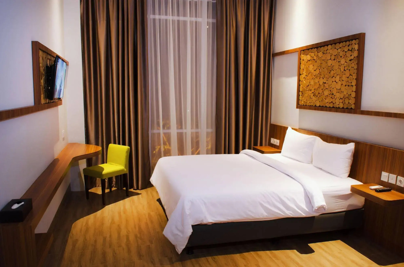 Ayola First Point Hotel Pekanbaru