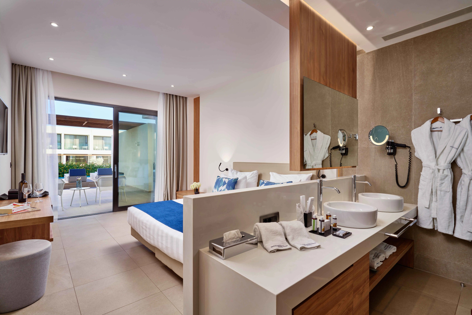 Gennadi Grand Resort