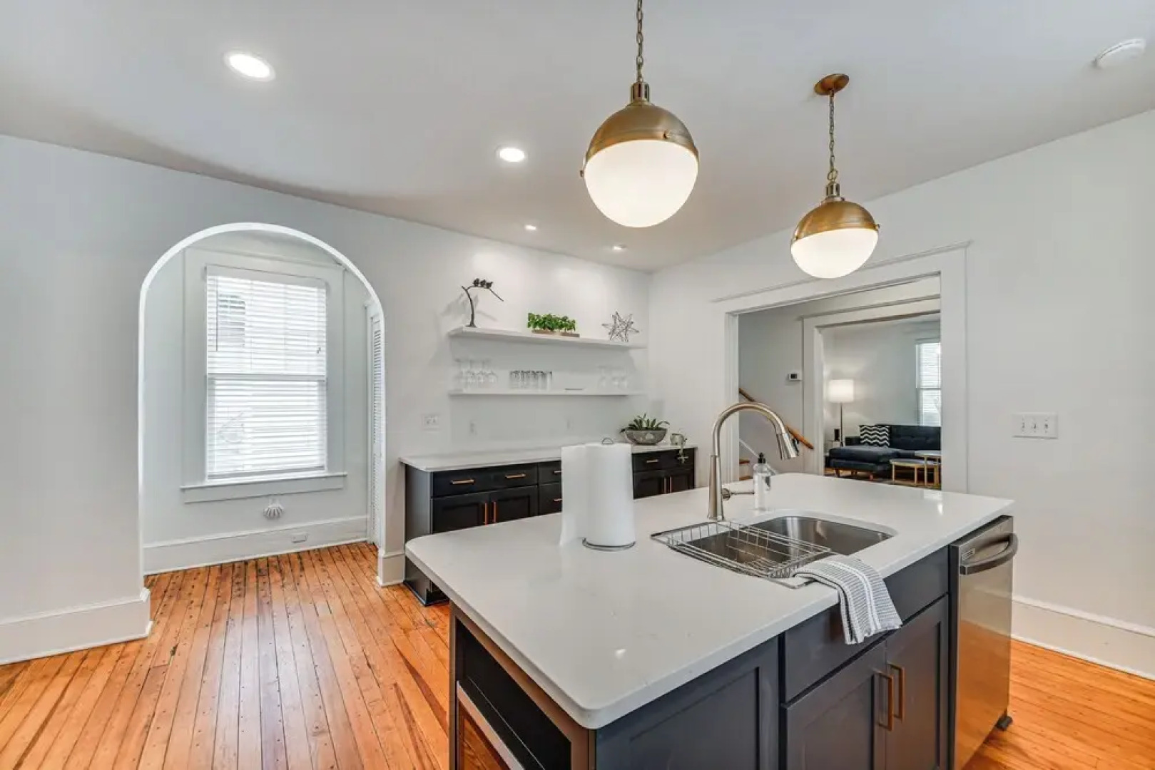 Elizabeth City Home w/ Fire Pit < 1 Mi to Downtown