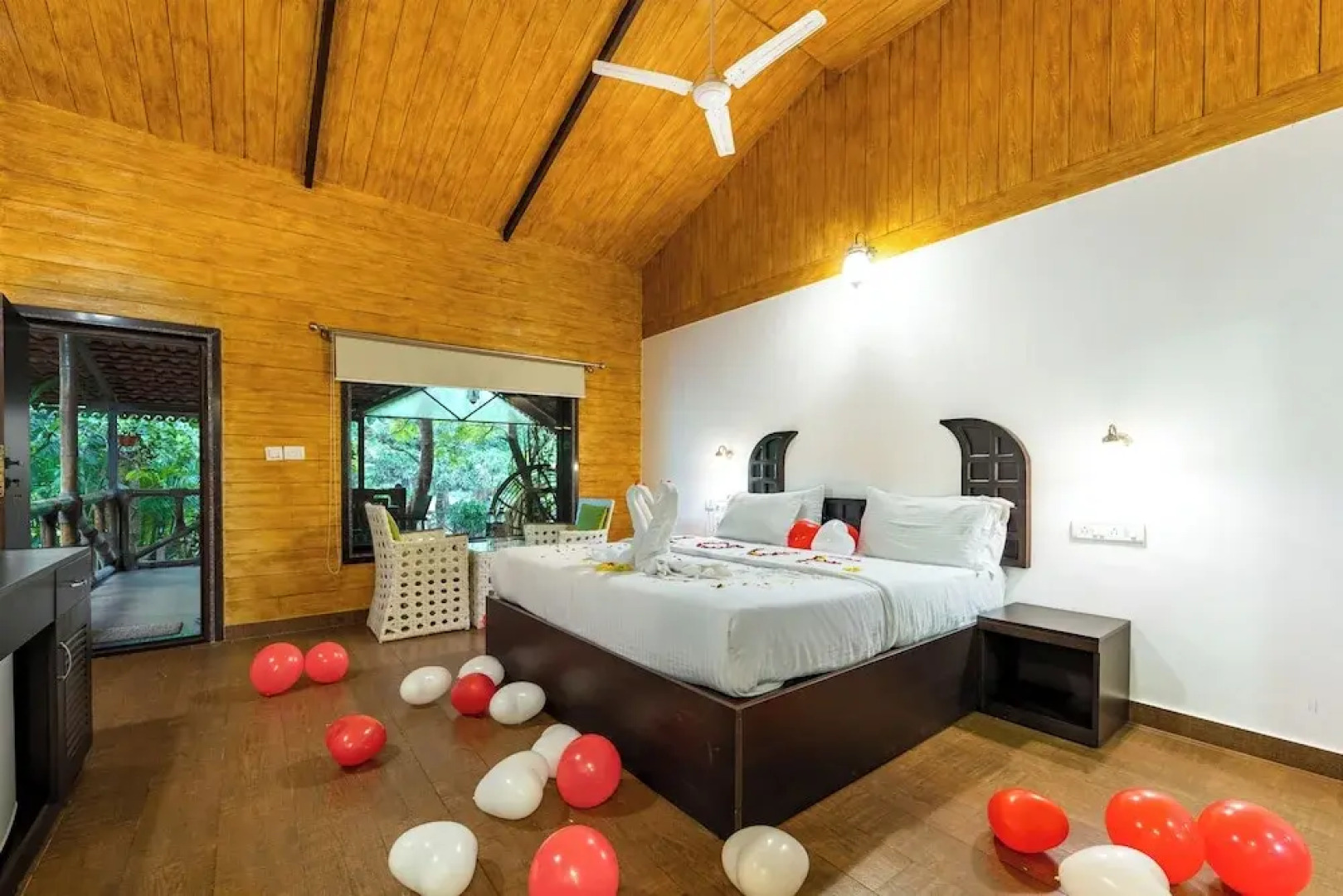 Shangri La Jungle Resort