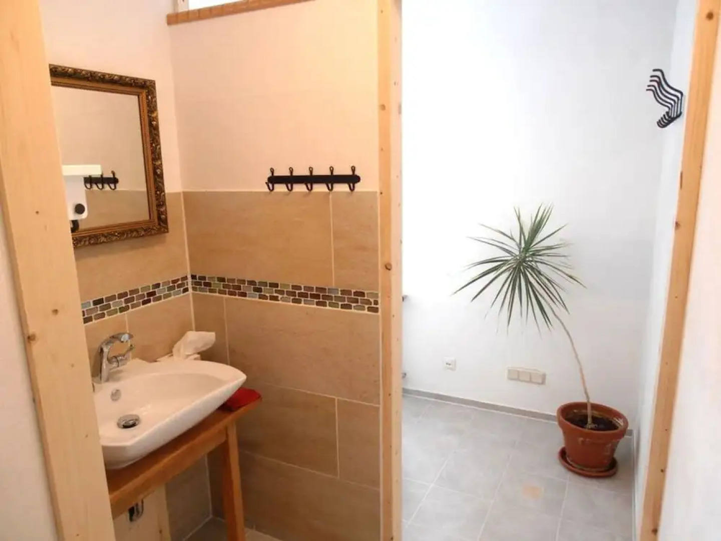 Salmagundi Comfortable Holiday Residence