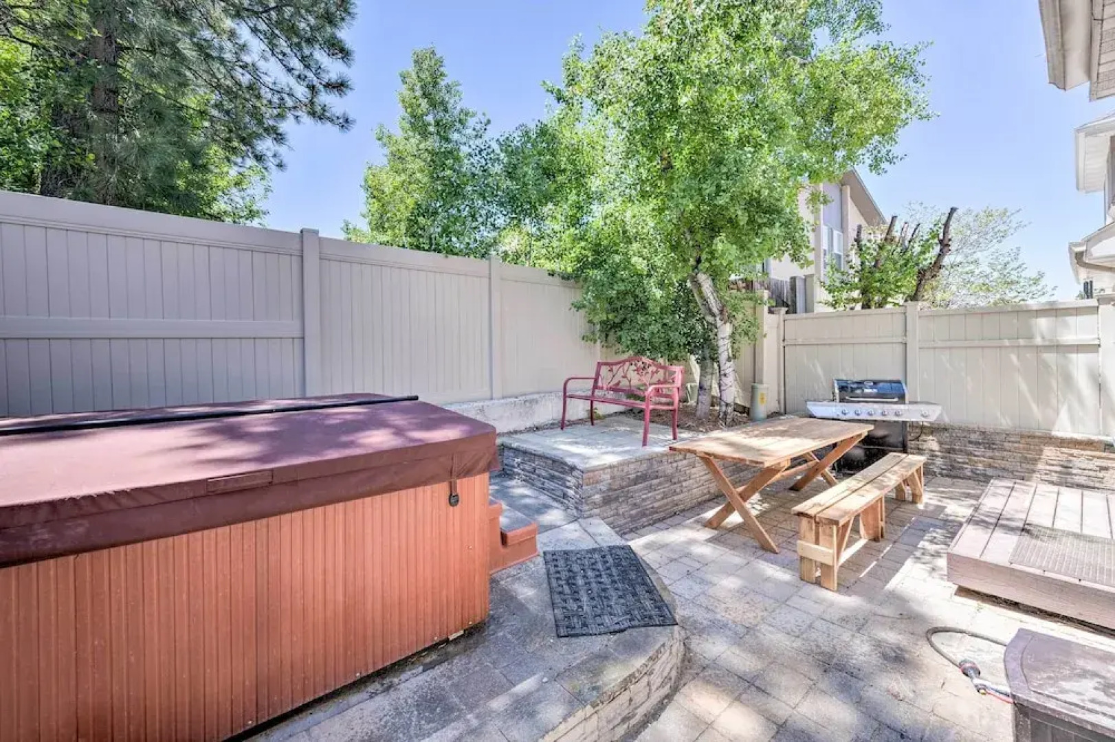 Wasatch R & R Townhome w/ Grill ~ 11 Mi to Alta!