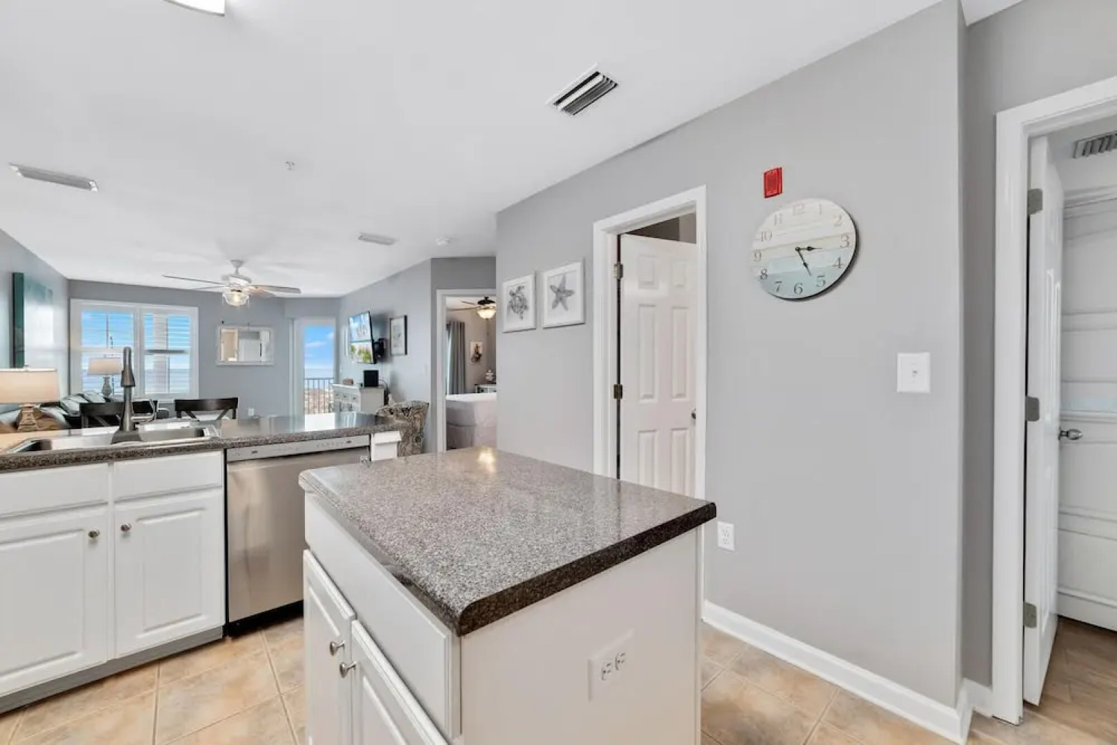 Cozy 2bd/2ba w/ View, Sleeps 6