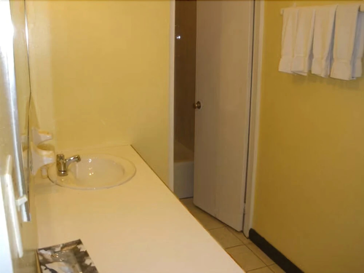 Allamanda Beach Club by RedAwning