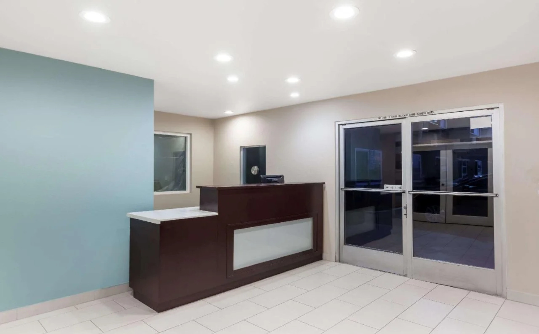 Super 8 Imperial Beach