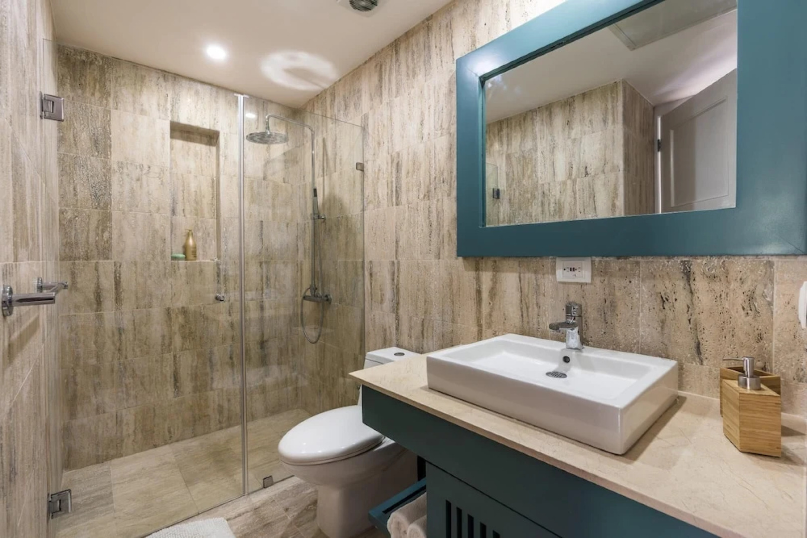 Relaxing El Portillo 2BR Apt