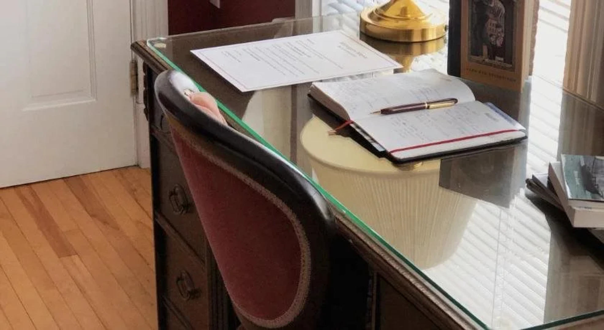 Mahogany Manor Bed & Breakfast