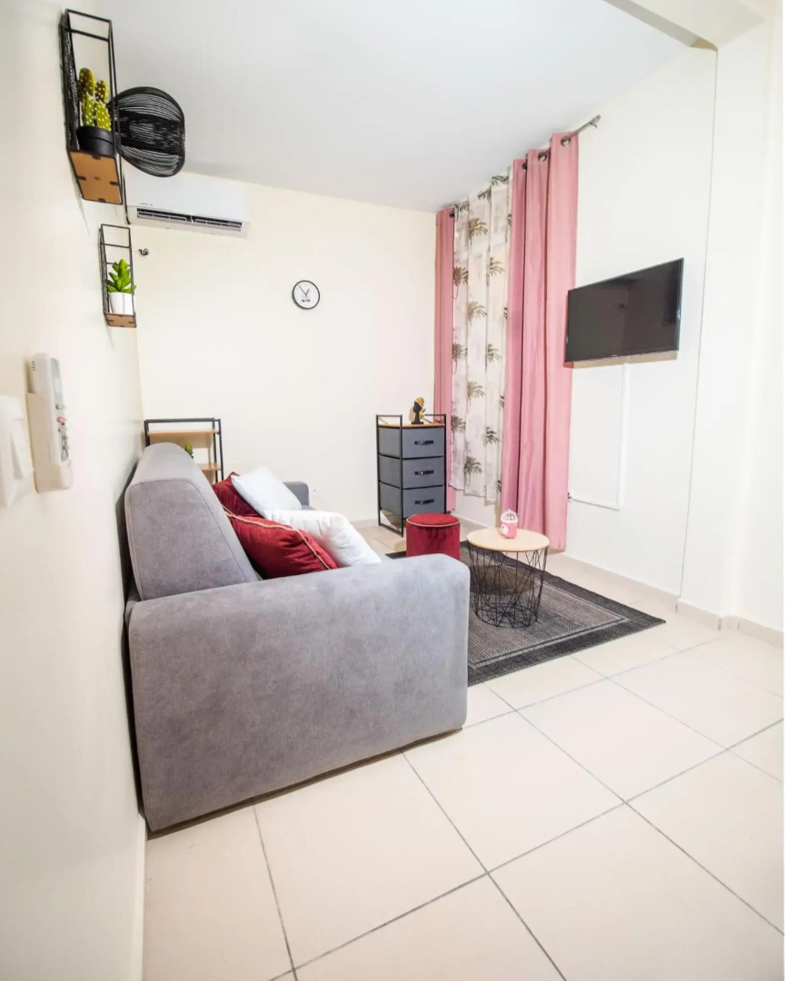 T2 Jacuzzis et piscine au centre ville de Port-Louis