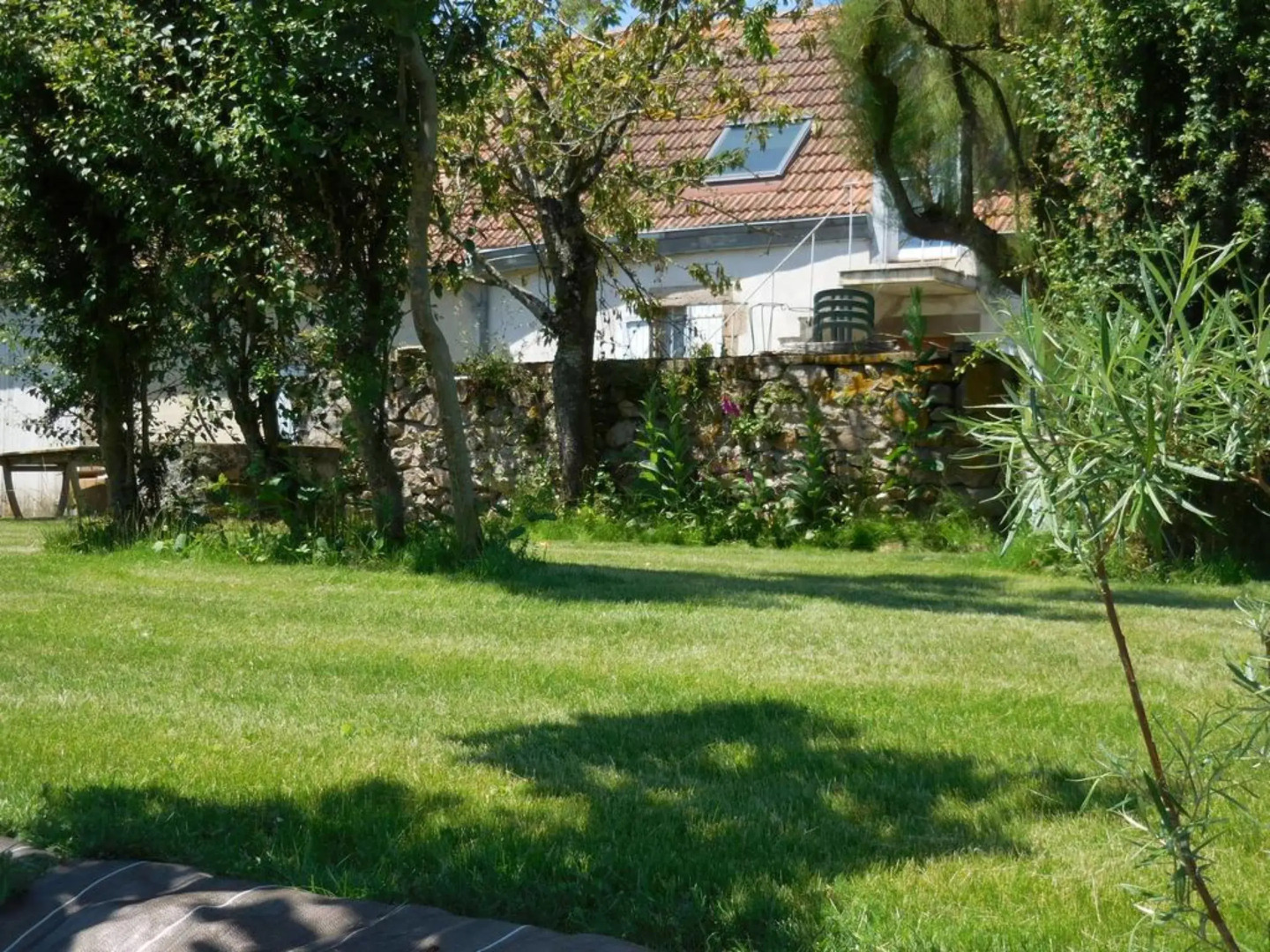 FastHotel Montmarault - Auberge du Grand Champ