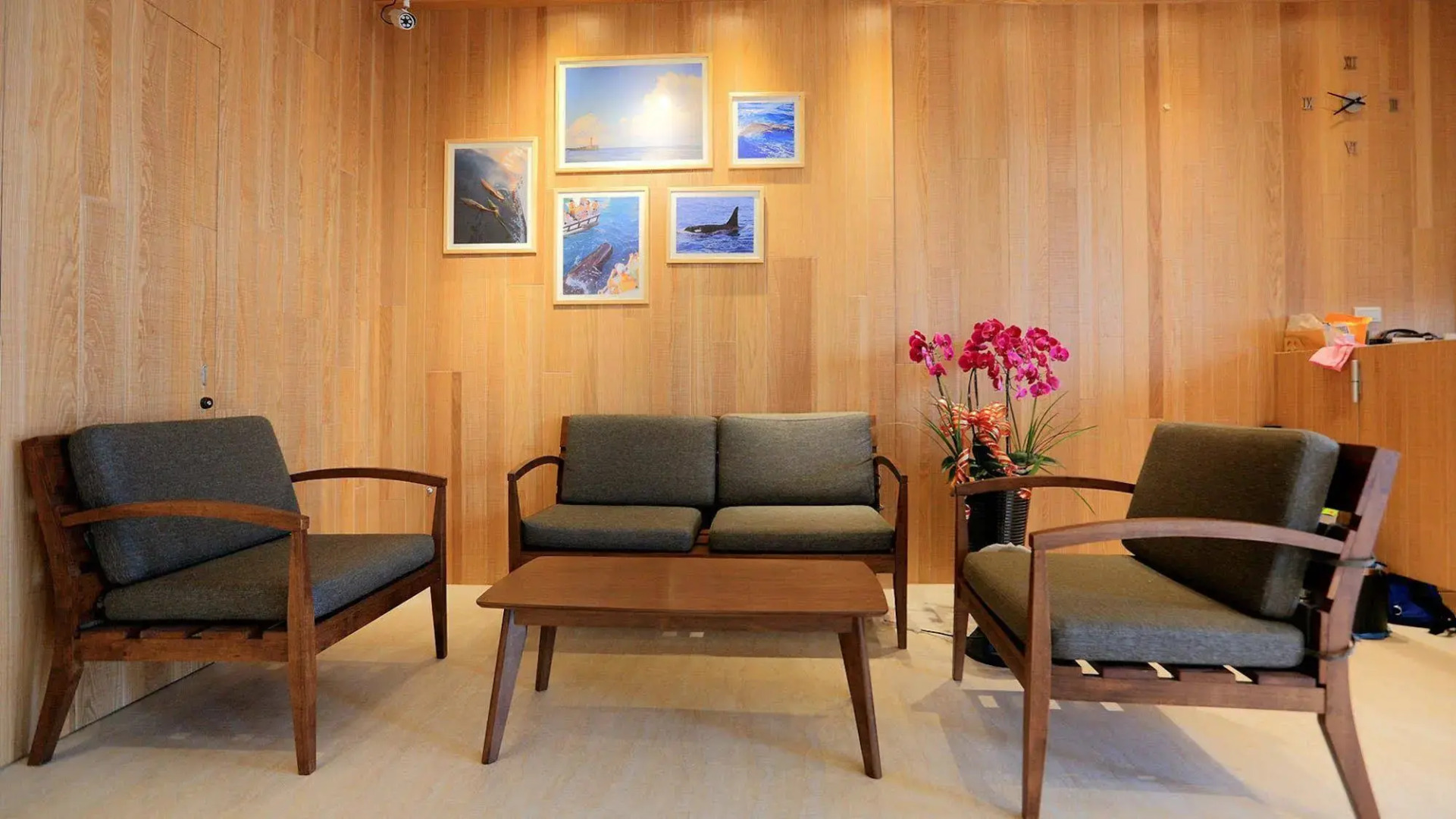 Station 100 Meter B&B