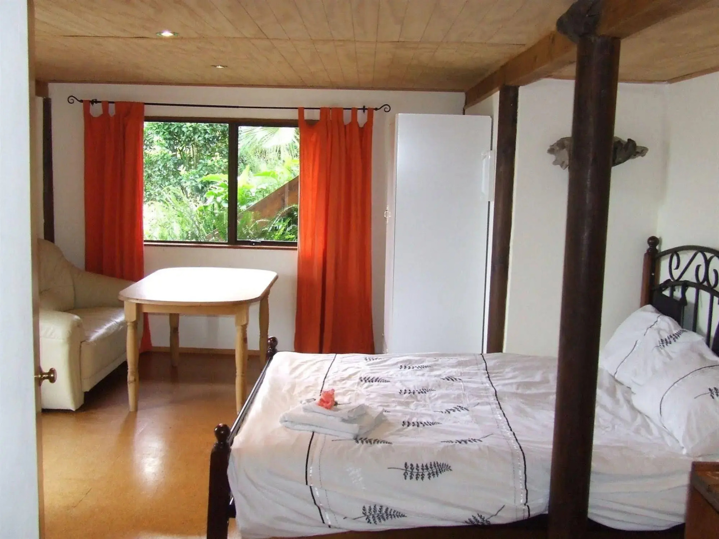 Runciman Berries and Emus B&B