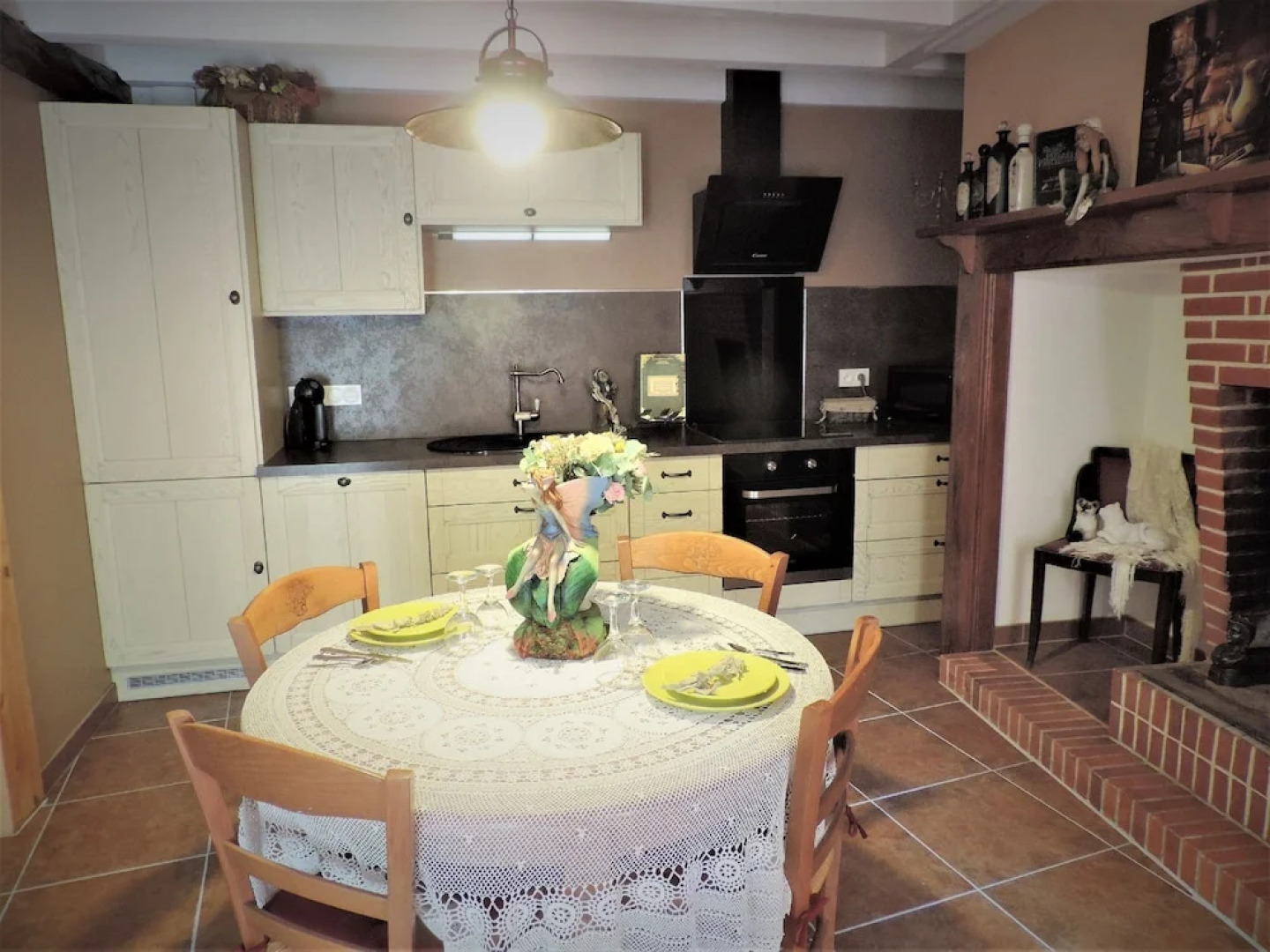 La chaumière et sa Roulotte