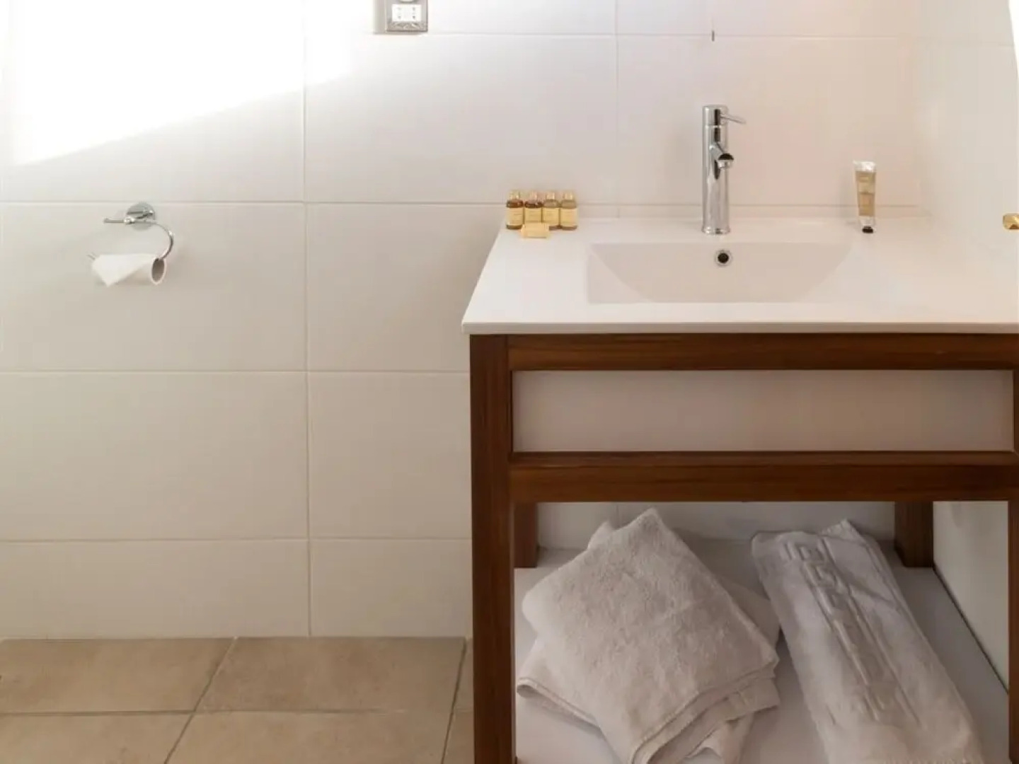 Three Horseshoes Inn