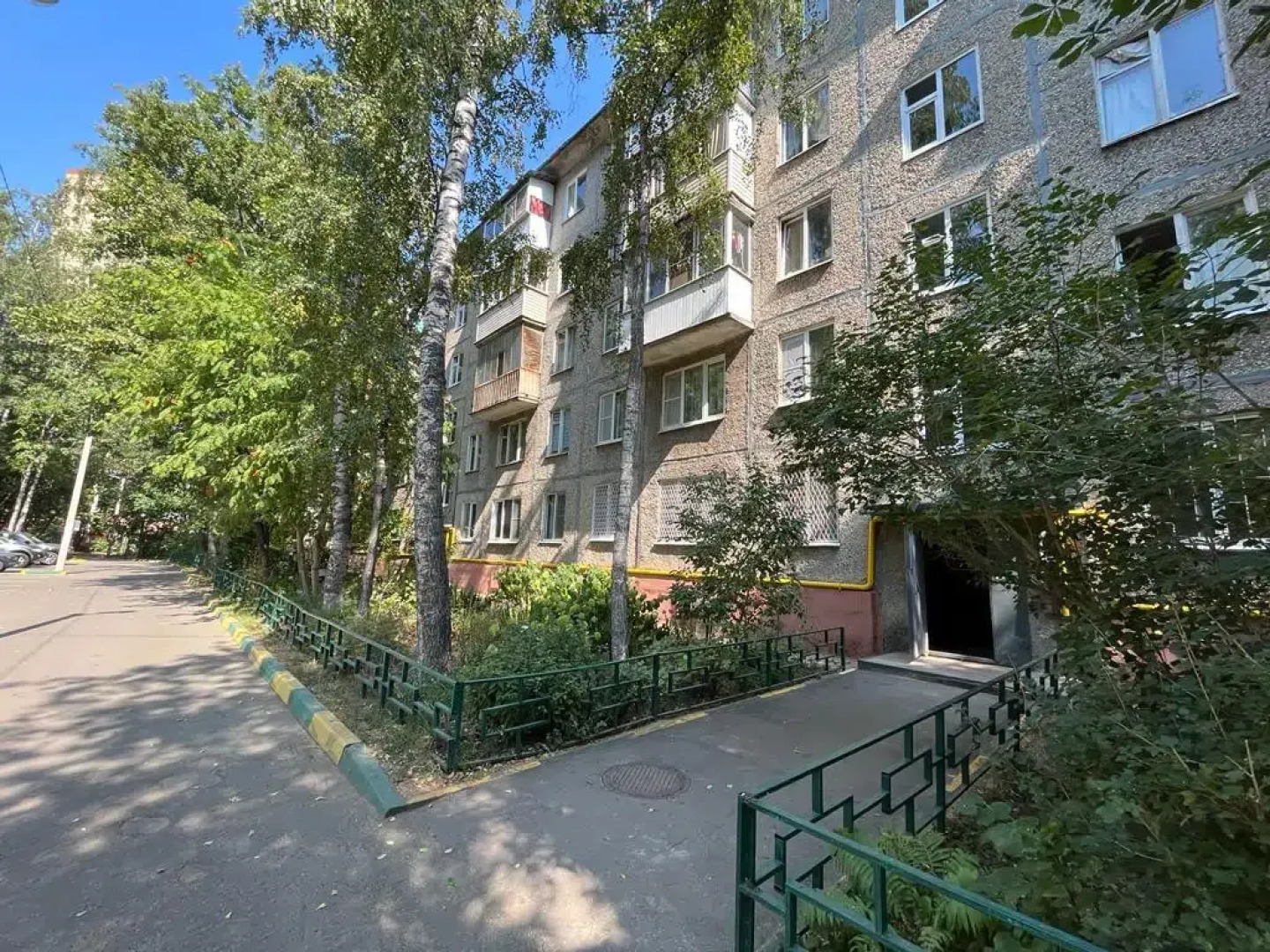 Kvart-Hotel (Кварт-Отель) в микрорайоне Серебрянка