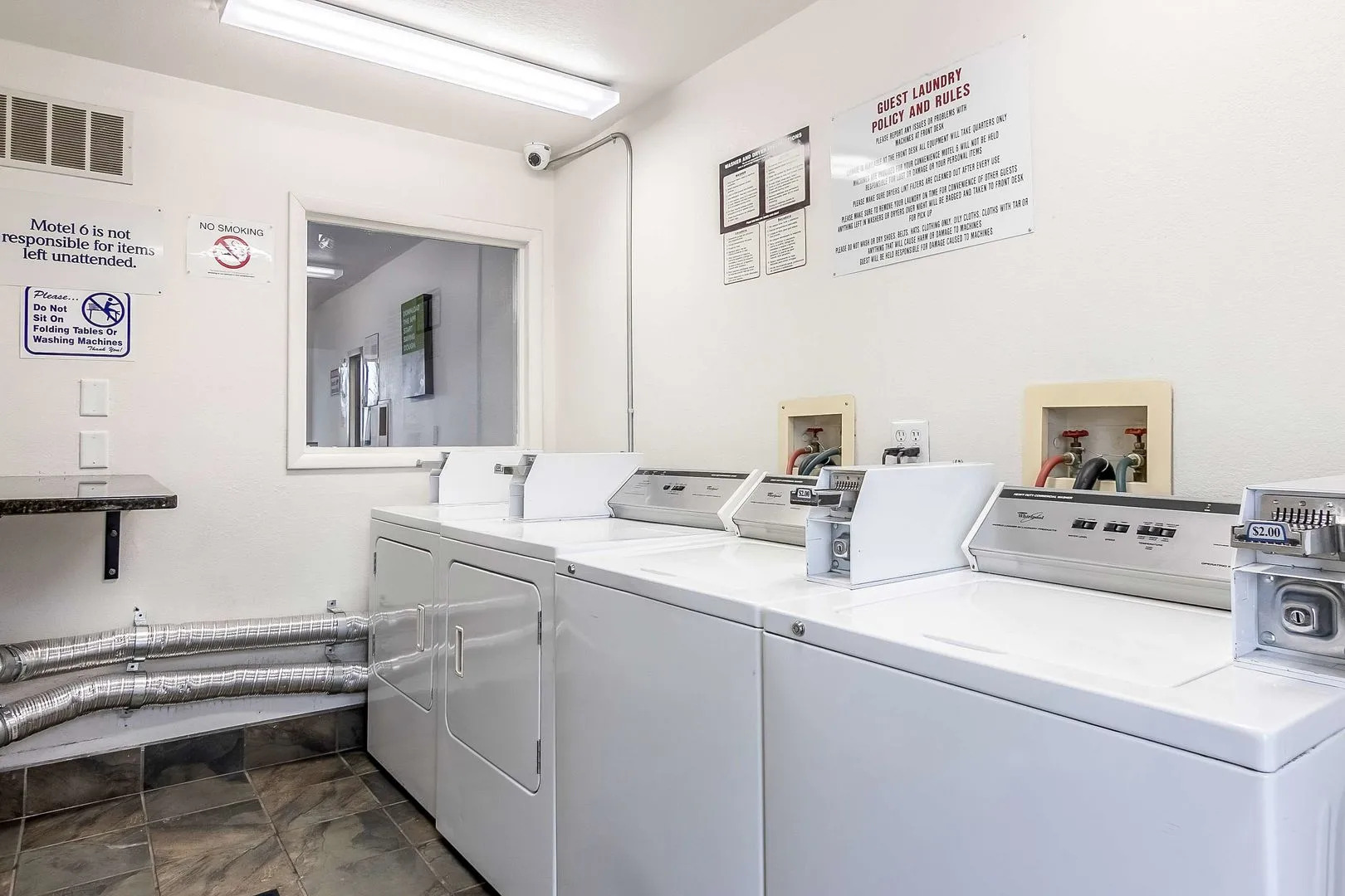 Motel 6 Janesville, WI