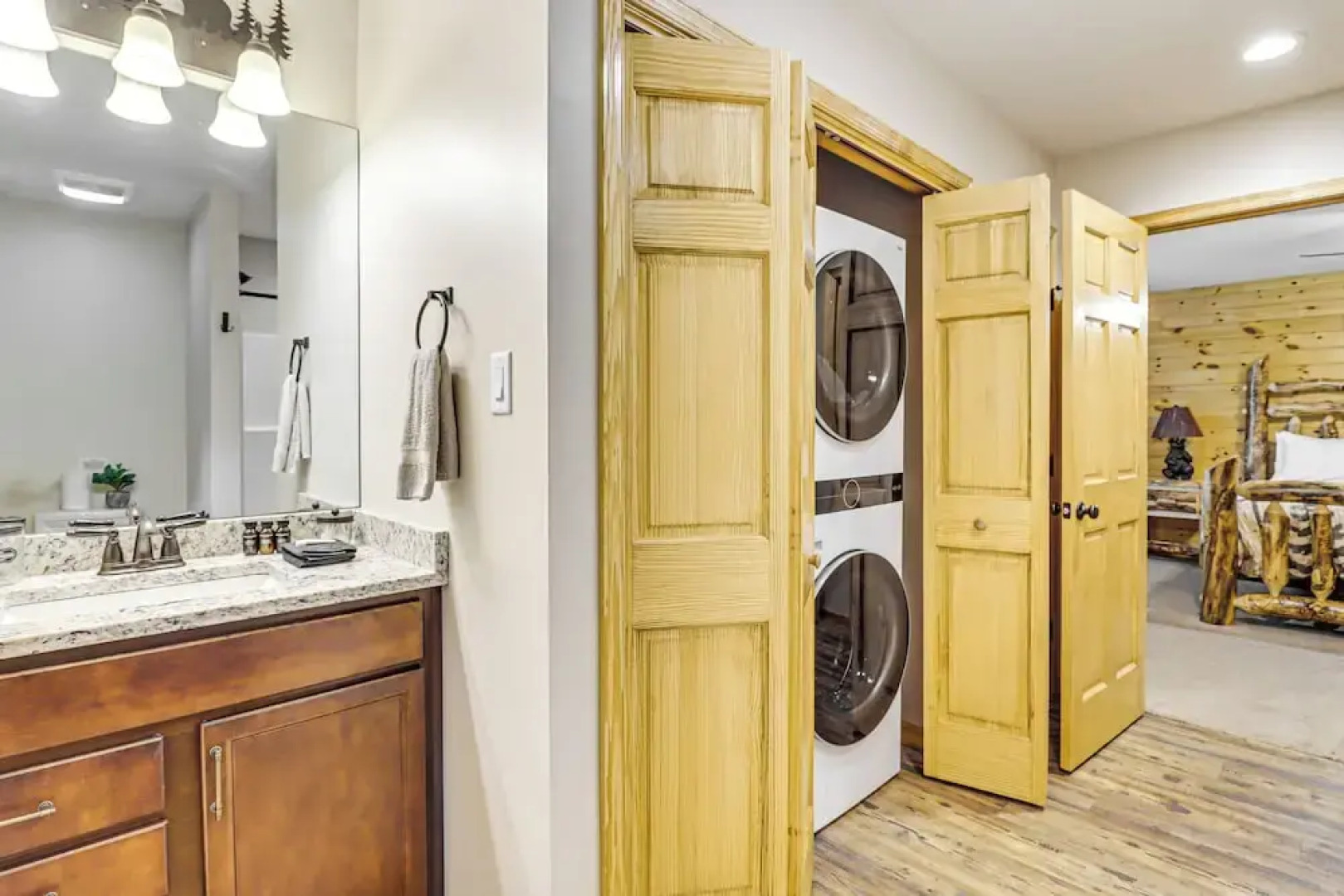 Forest Views & Hot Tub: Poconos Cozy Cabin