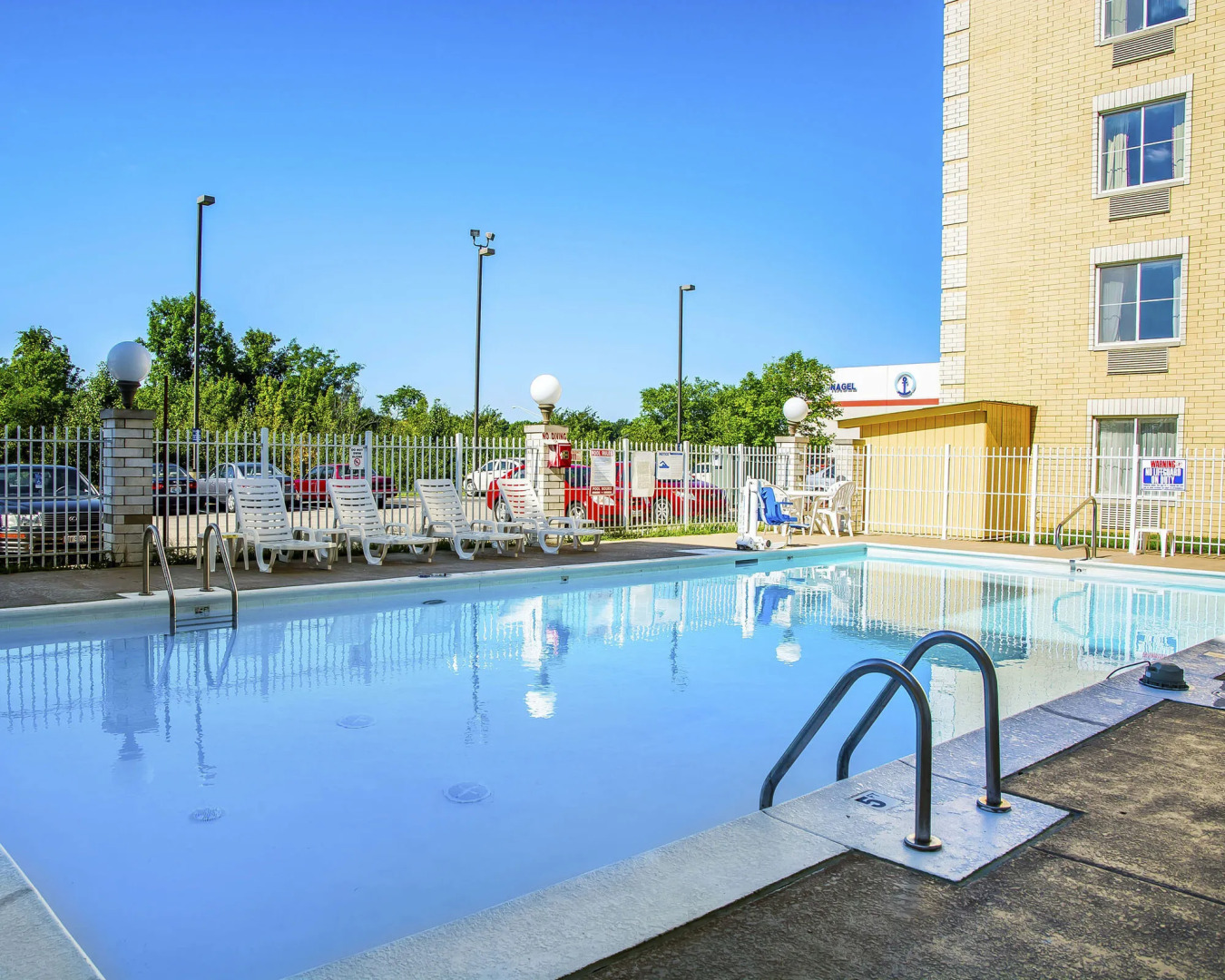Quality Inn & Suites CVG Airport